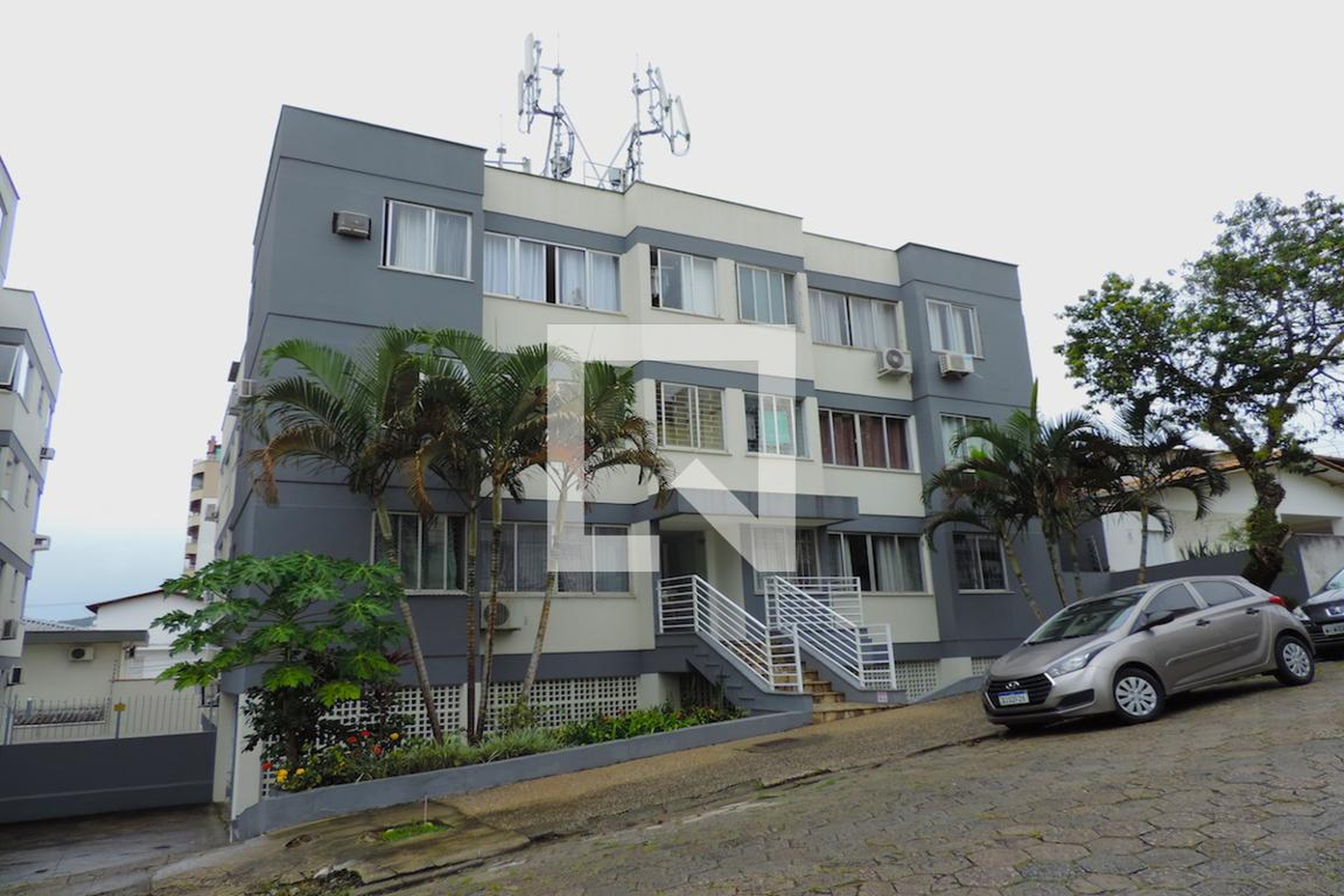 Fachada Condomínio em Rua Doutor Percy João de Borba, 37