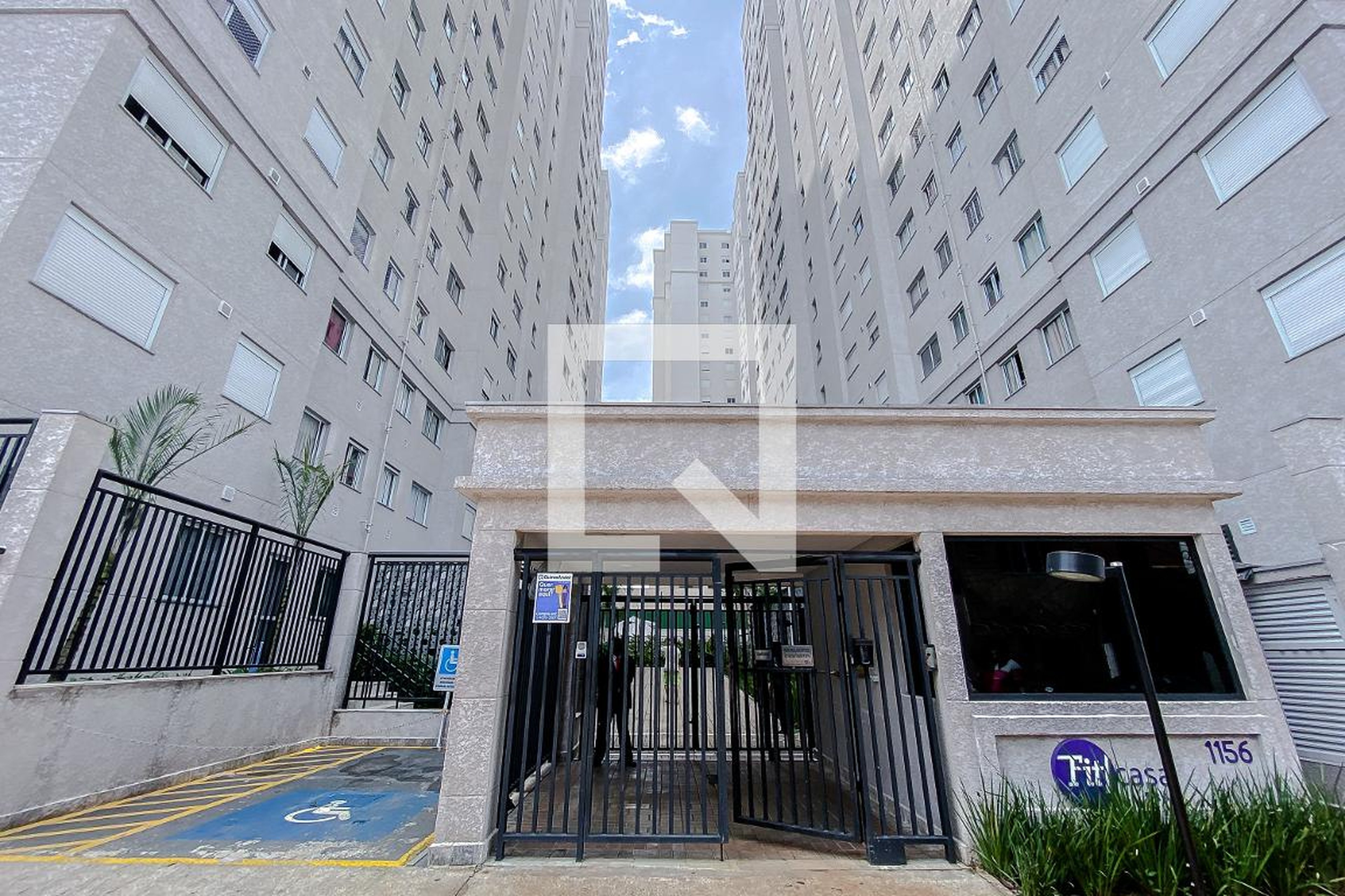 Fachada Condomínio Fit Casa Brás