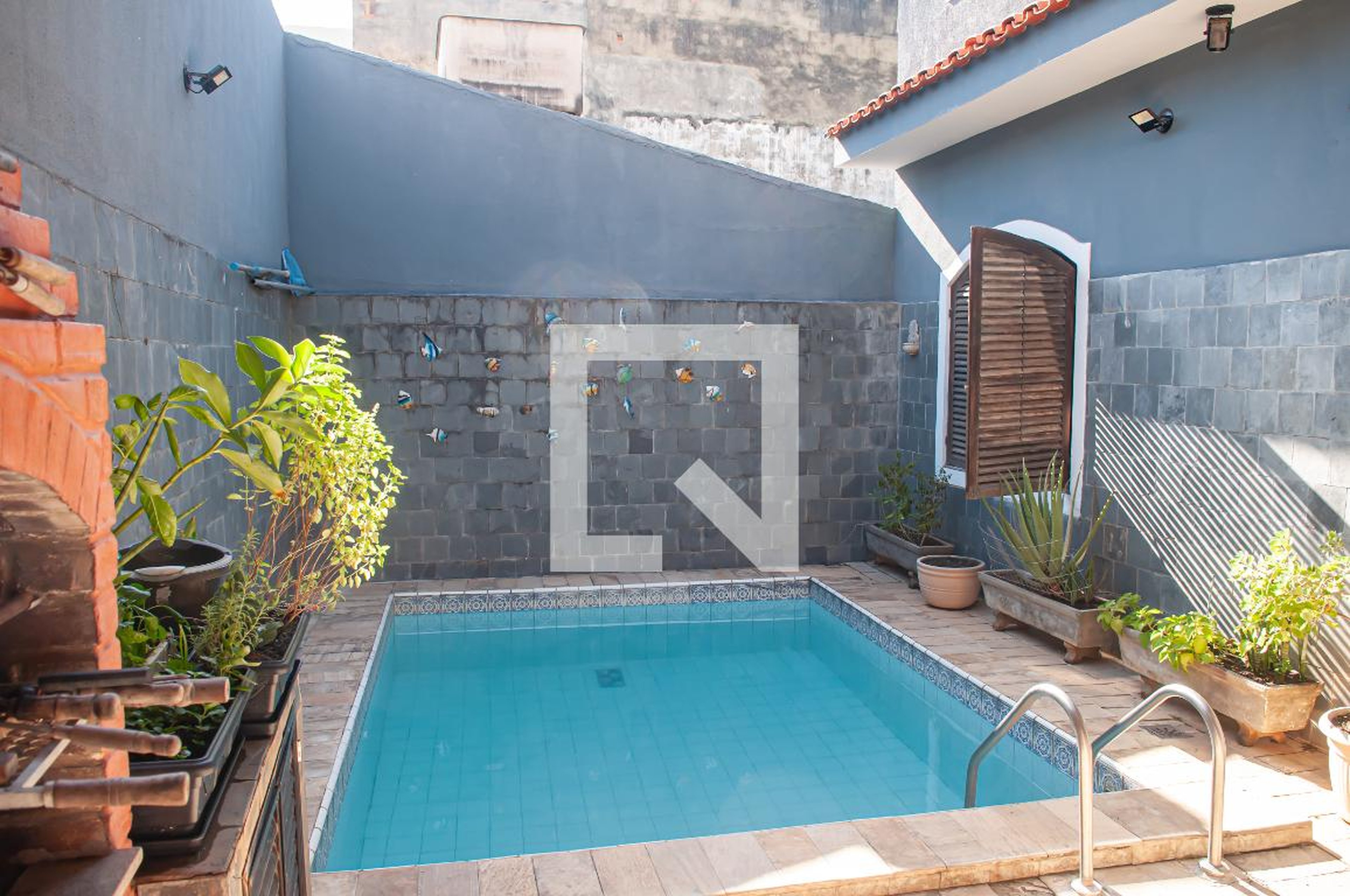Piscina - Avenida dos Mananciais