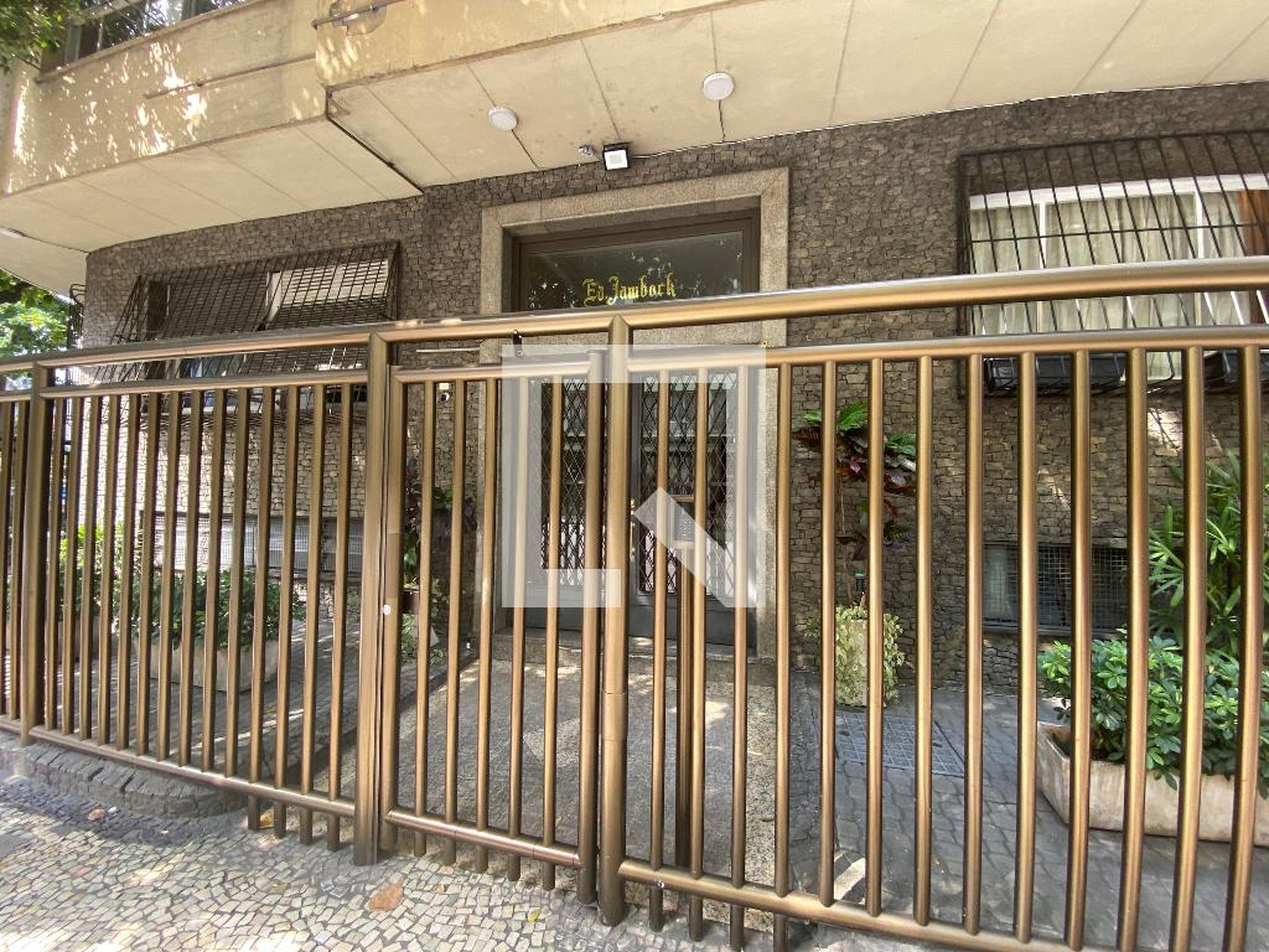 Fachada Edifício Jambock