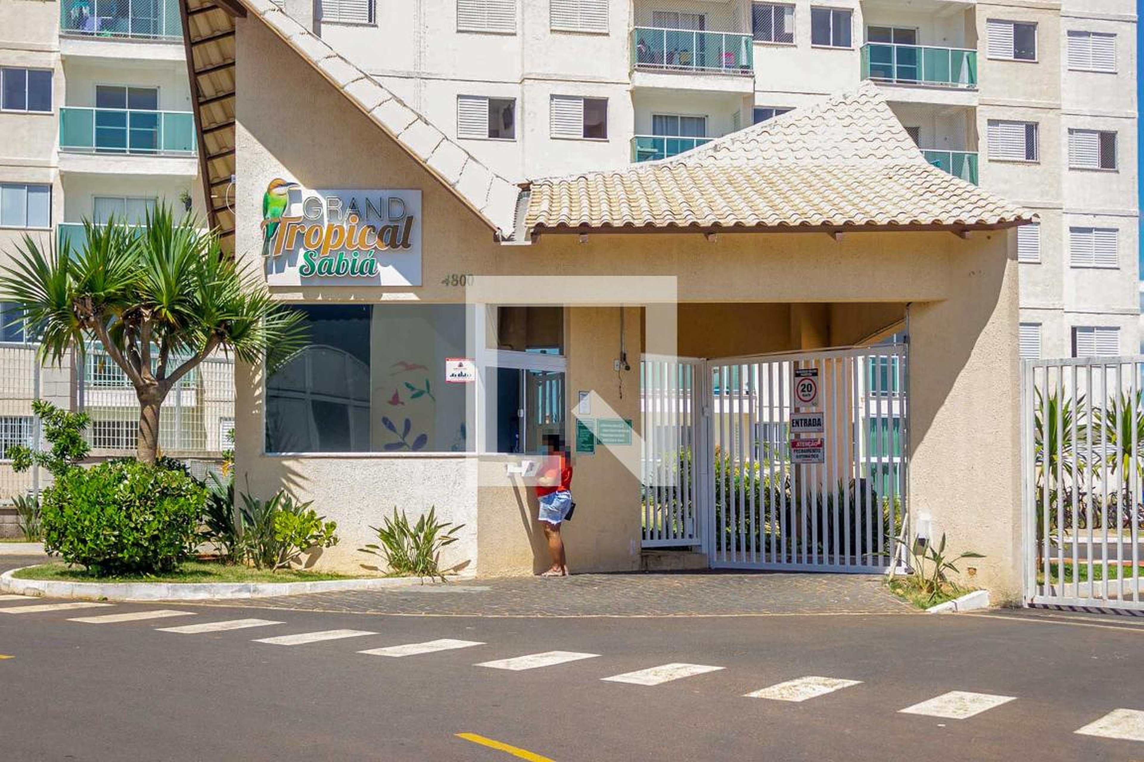 Fachada Condomínio Grand Tropical Sabiá