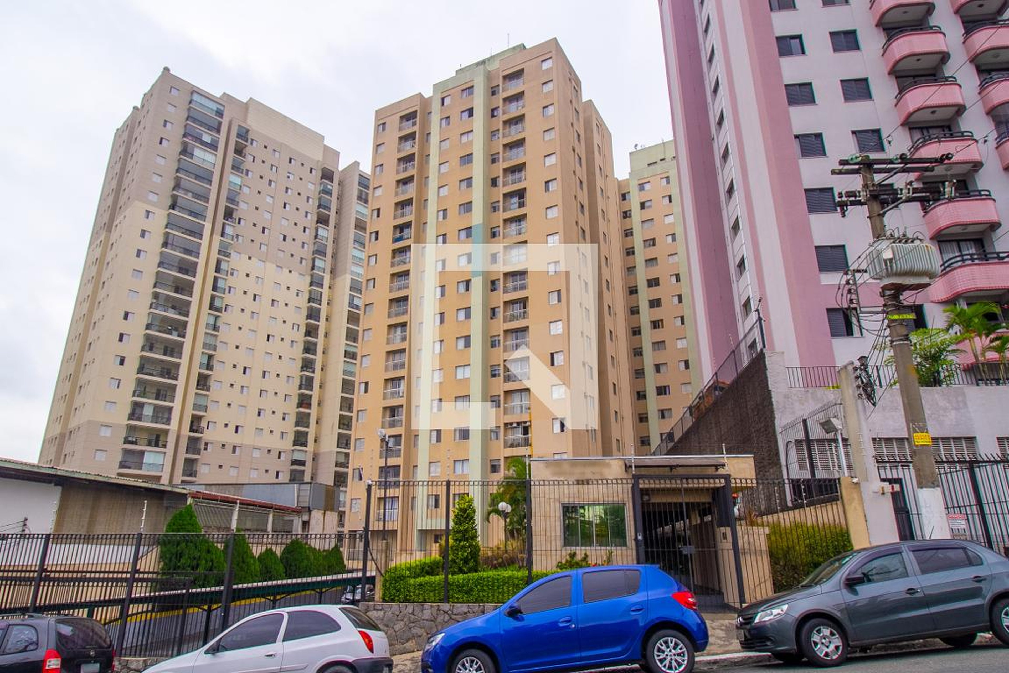 Fachada do Condomínio Condomínio Porta do Sol