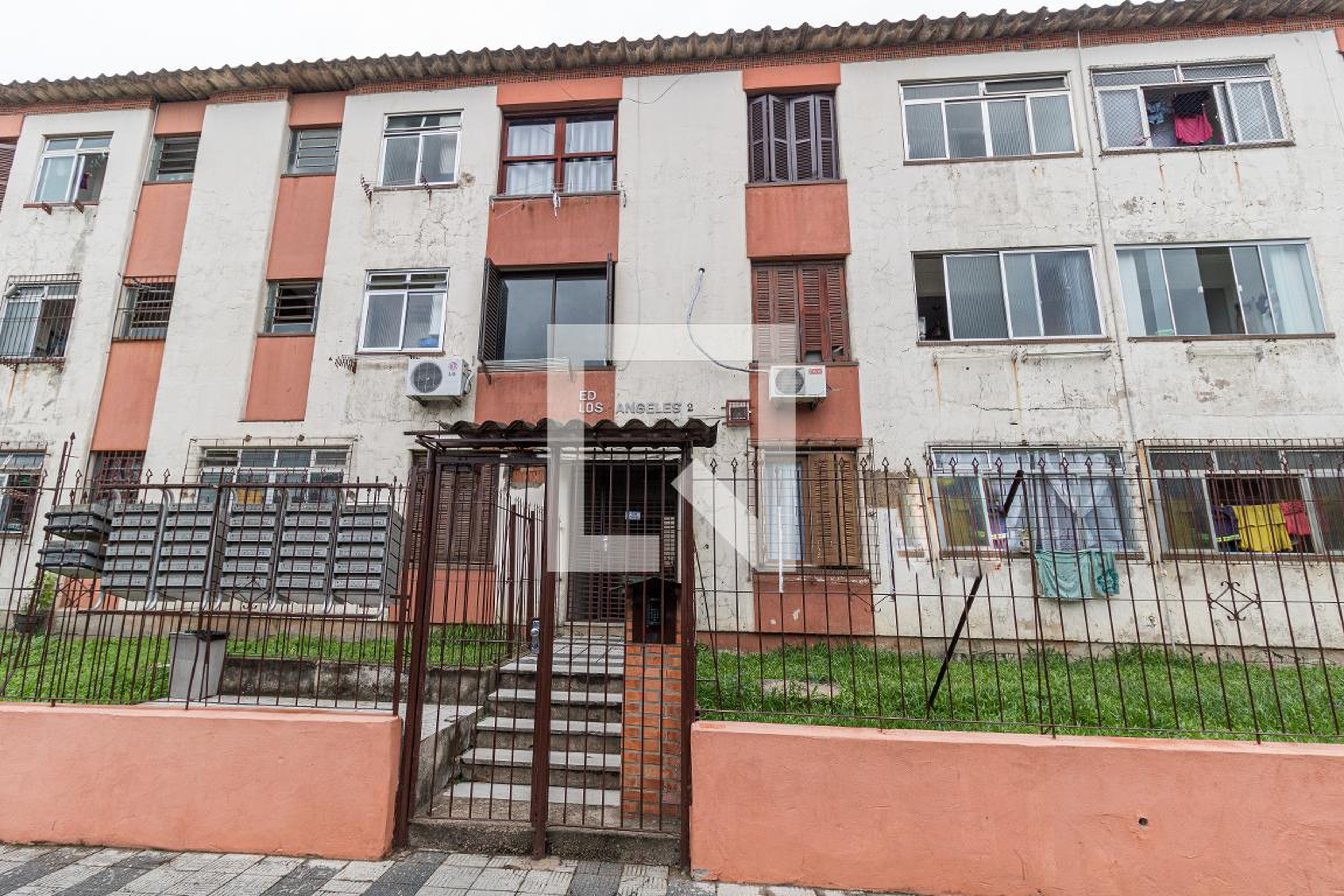 Fachada do Prédio Condomínio Los Angeles