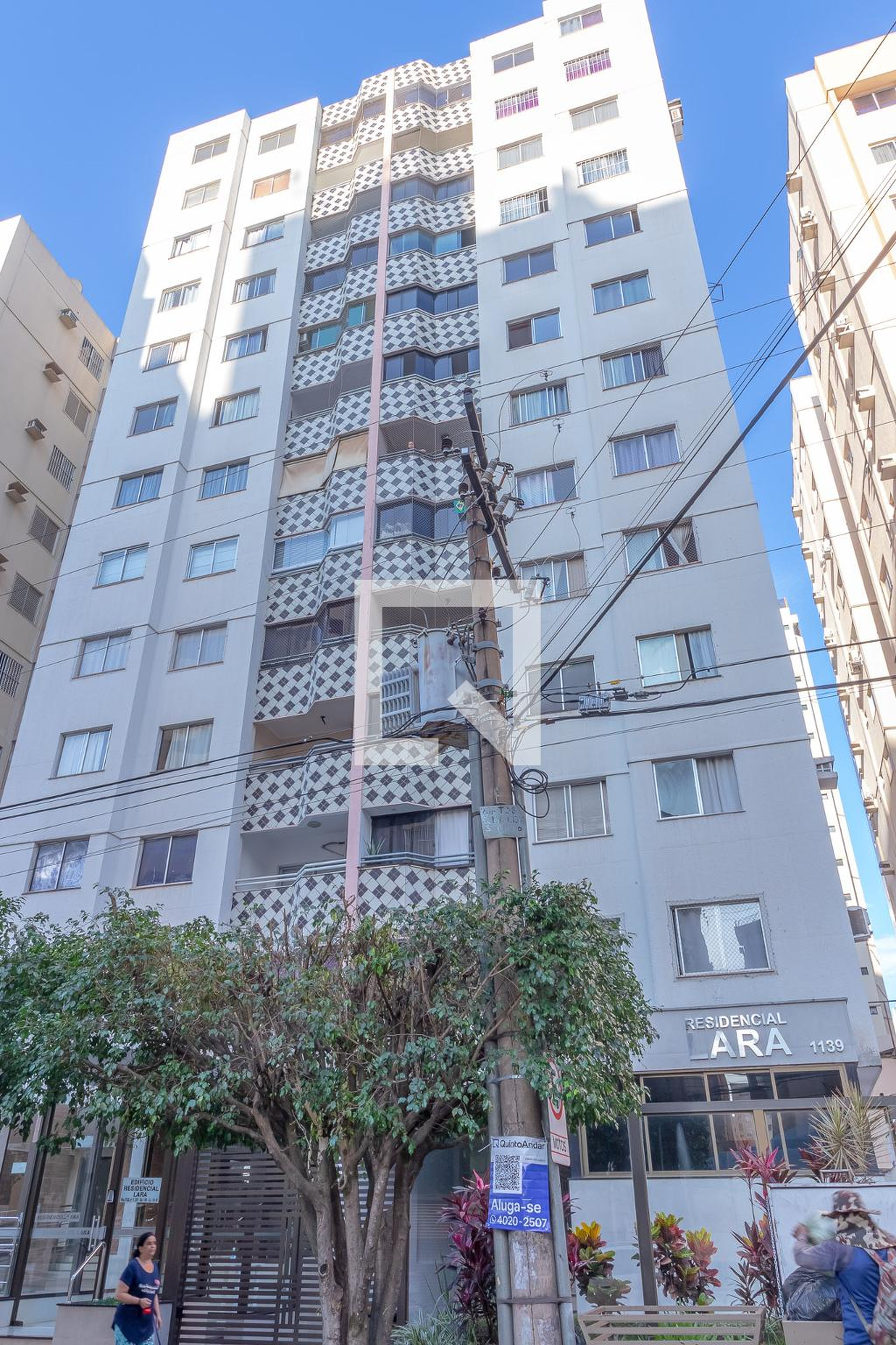 Fachada do Condomínio Residencial Lara