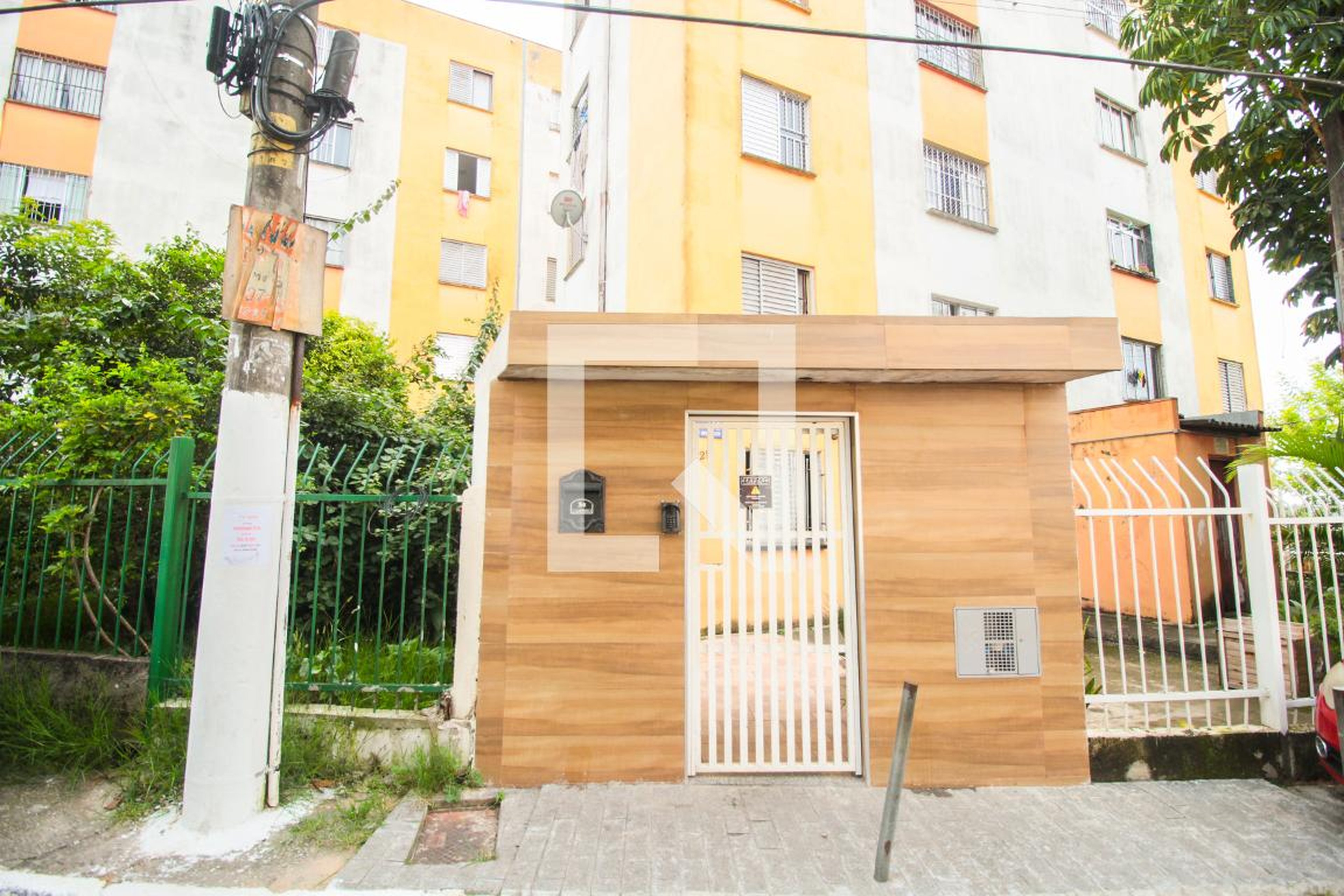 Fachada do Condomínio Condomínio em Rua Pedro Maciel, 225