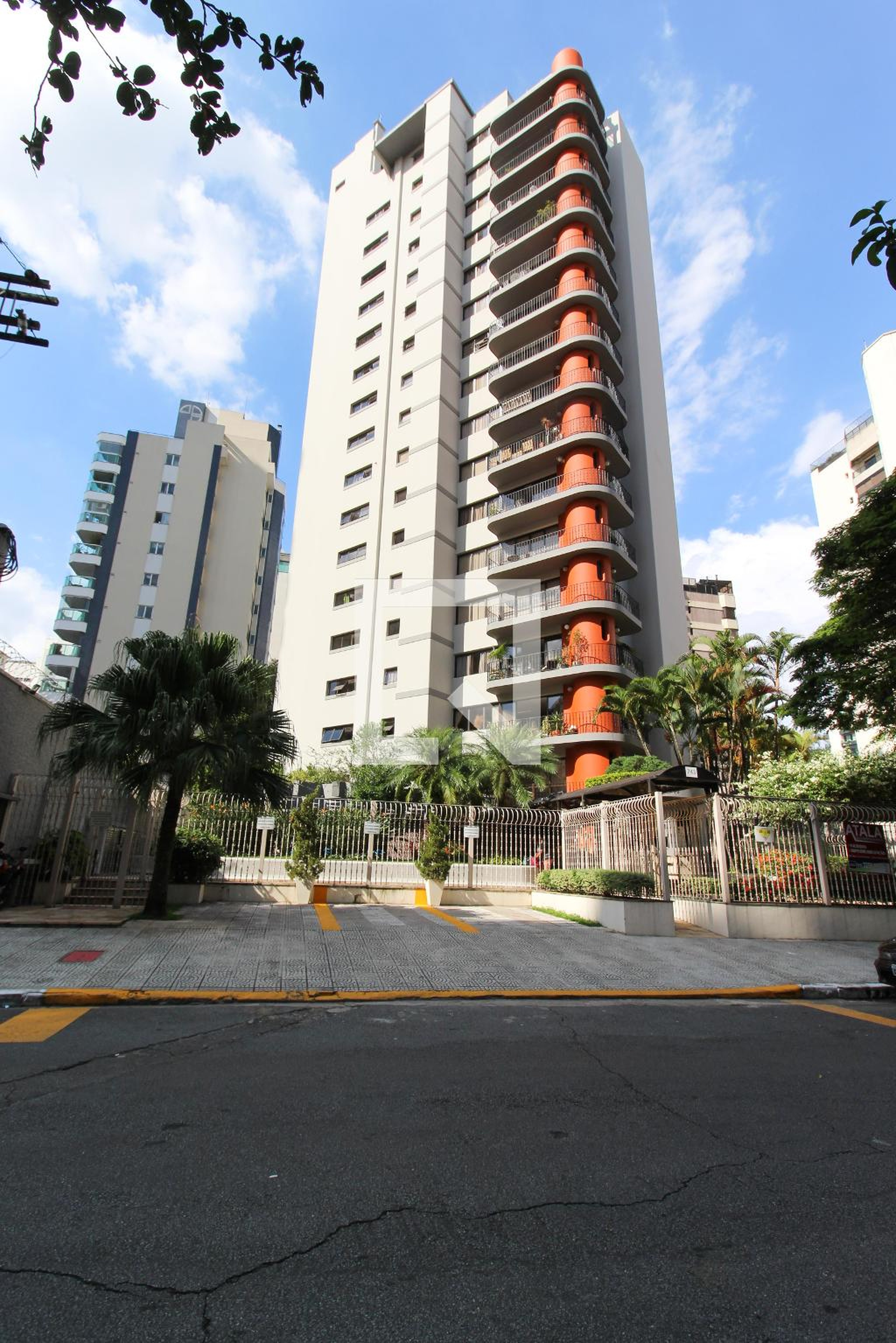 Fachada do Prédio Condomínio Camará