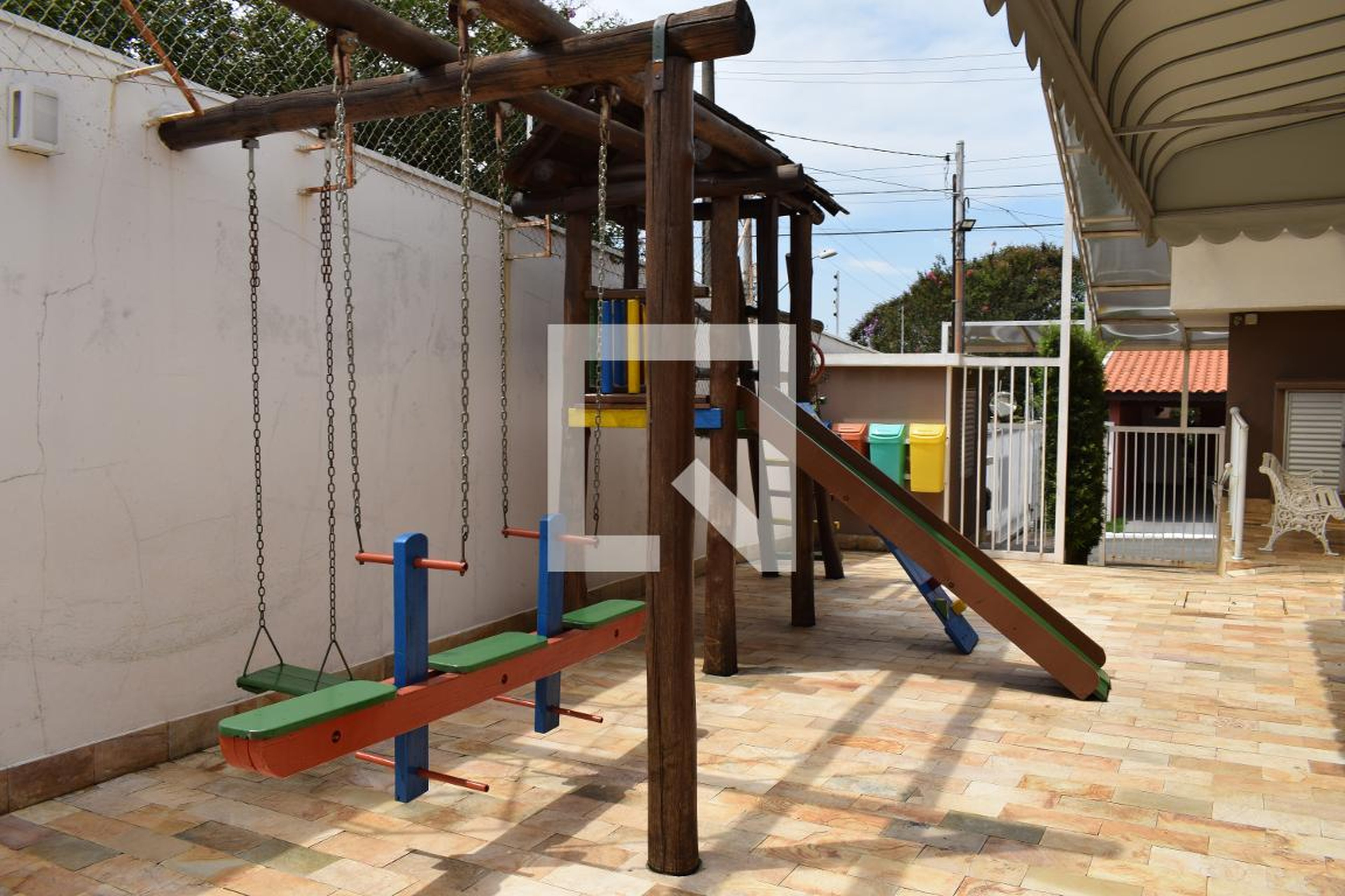 Playground - Vila Esmeralda