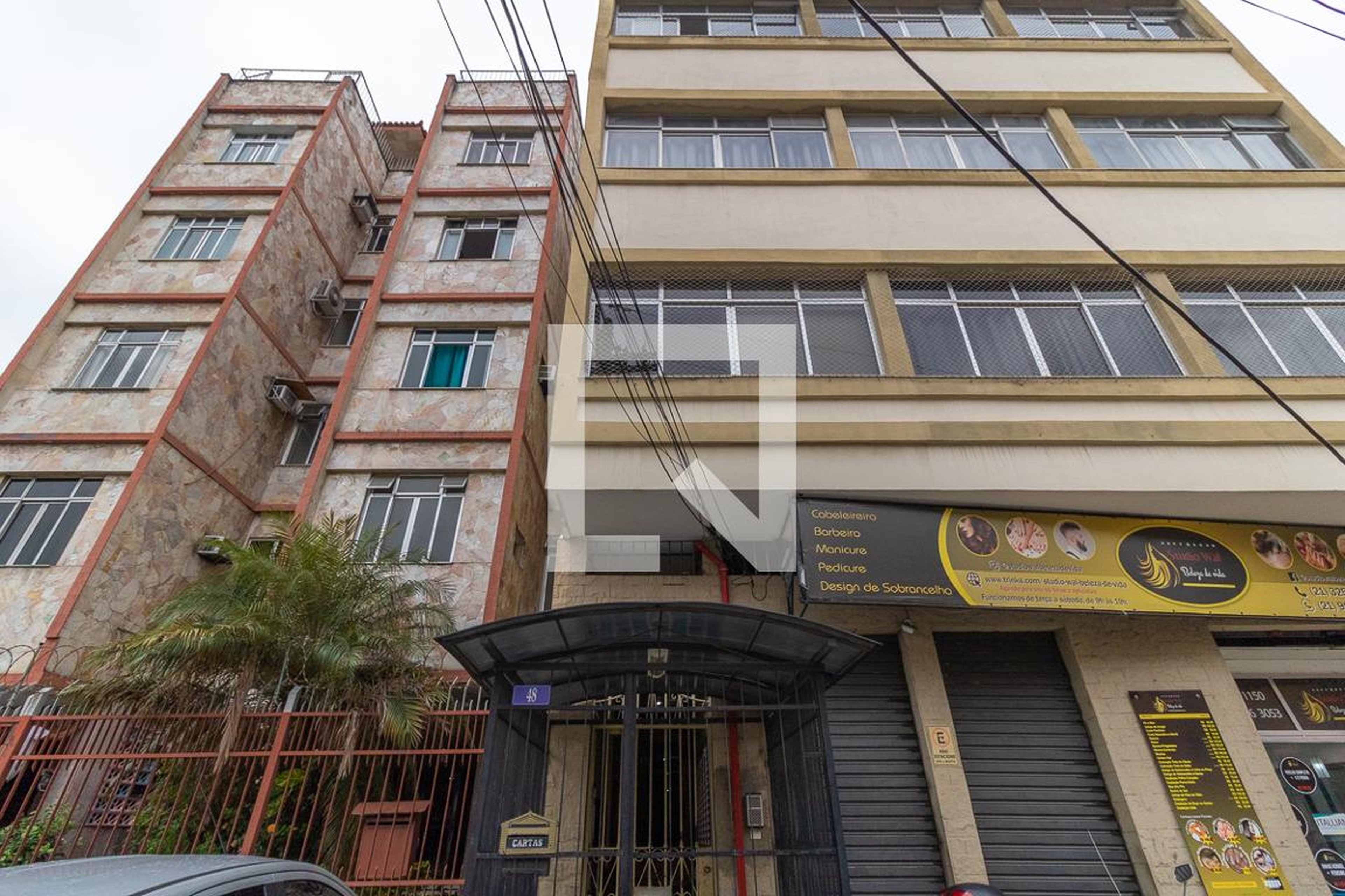 Fachada Condomínio em Rua Cirne Maia, 48