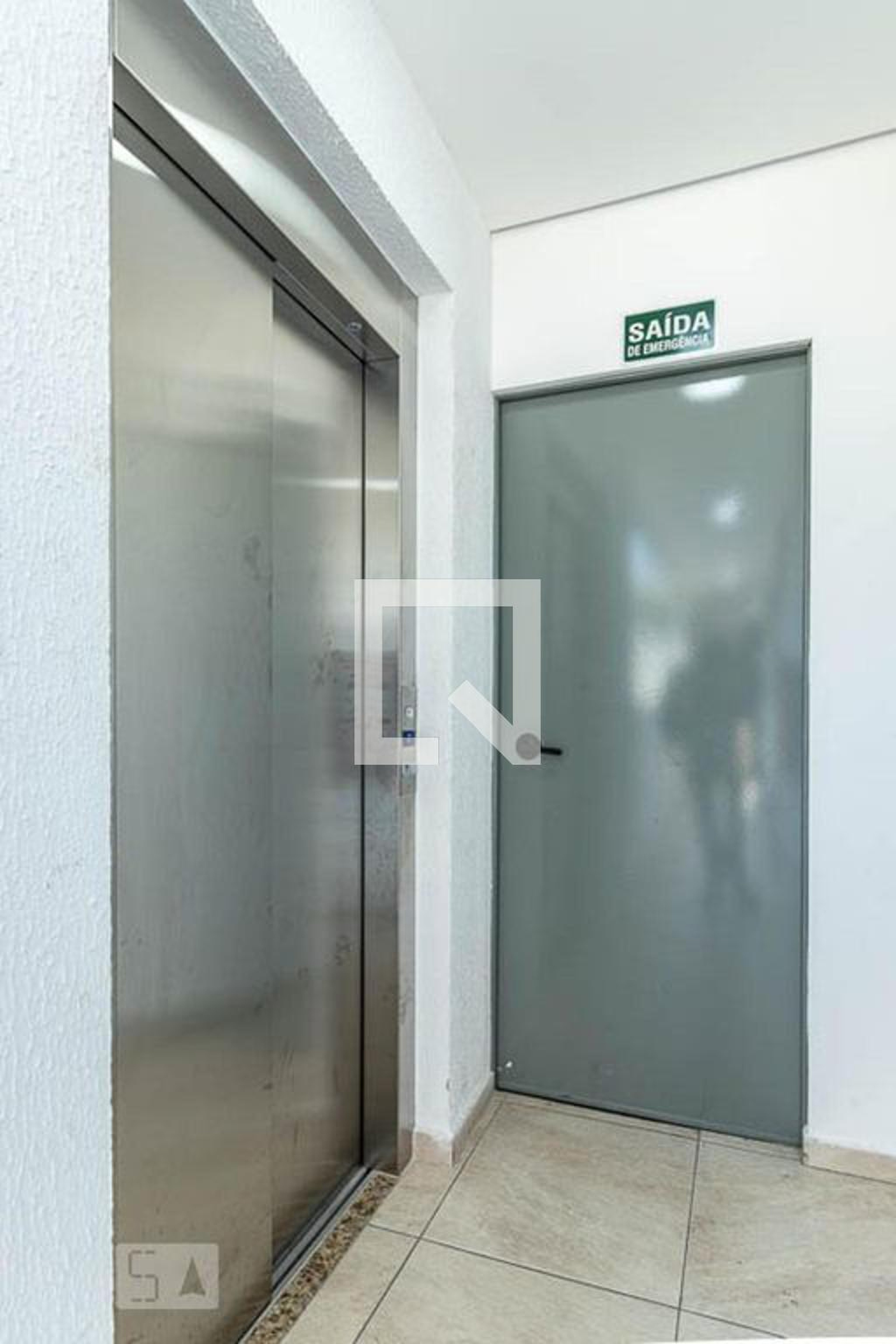 Elevador - Edifício Residencial Sempre Viva