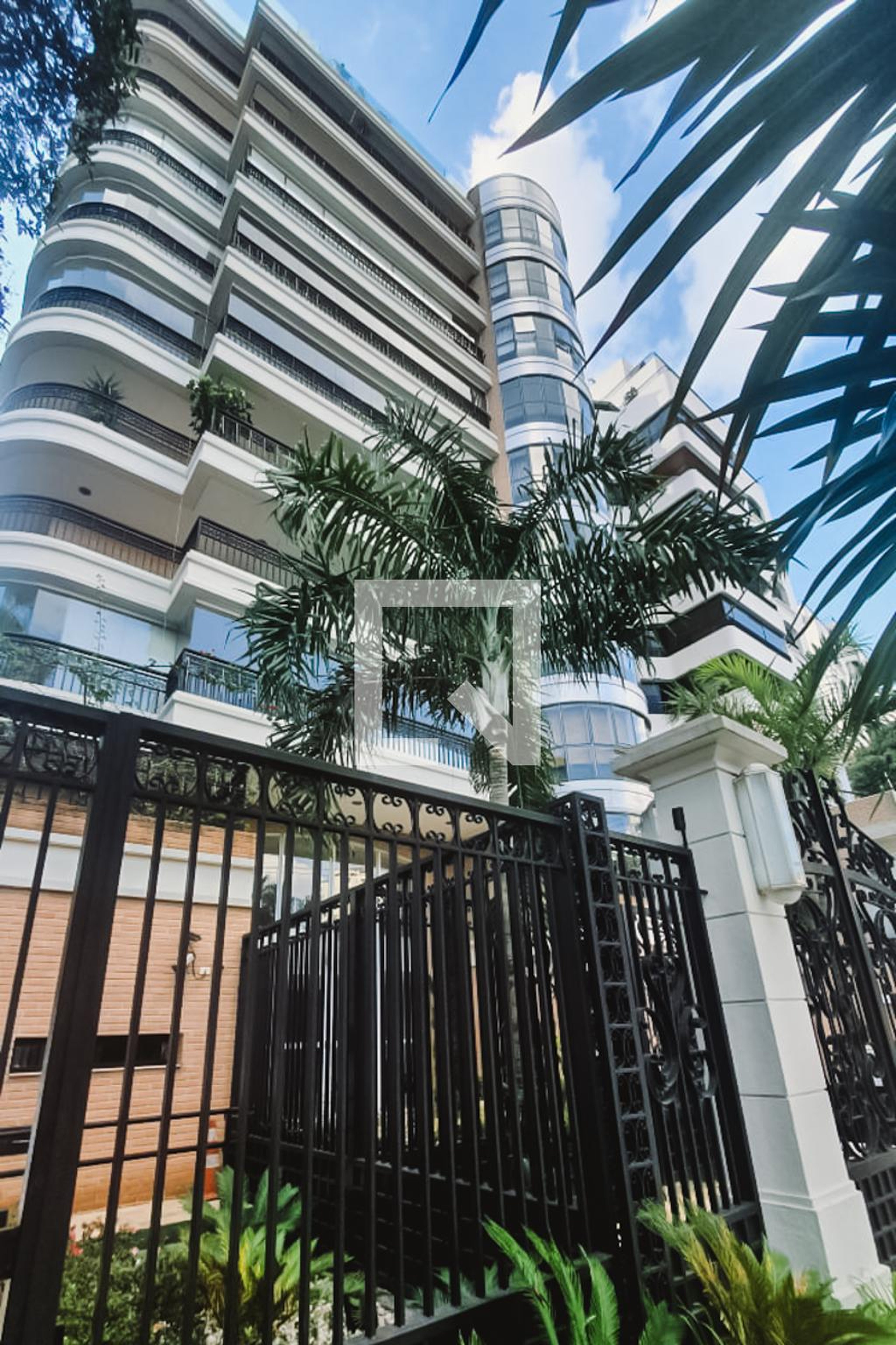 Fachada Condomínio The Parliament