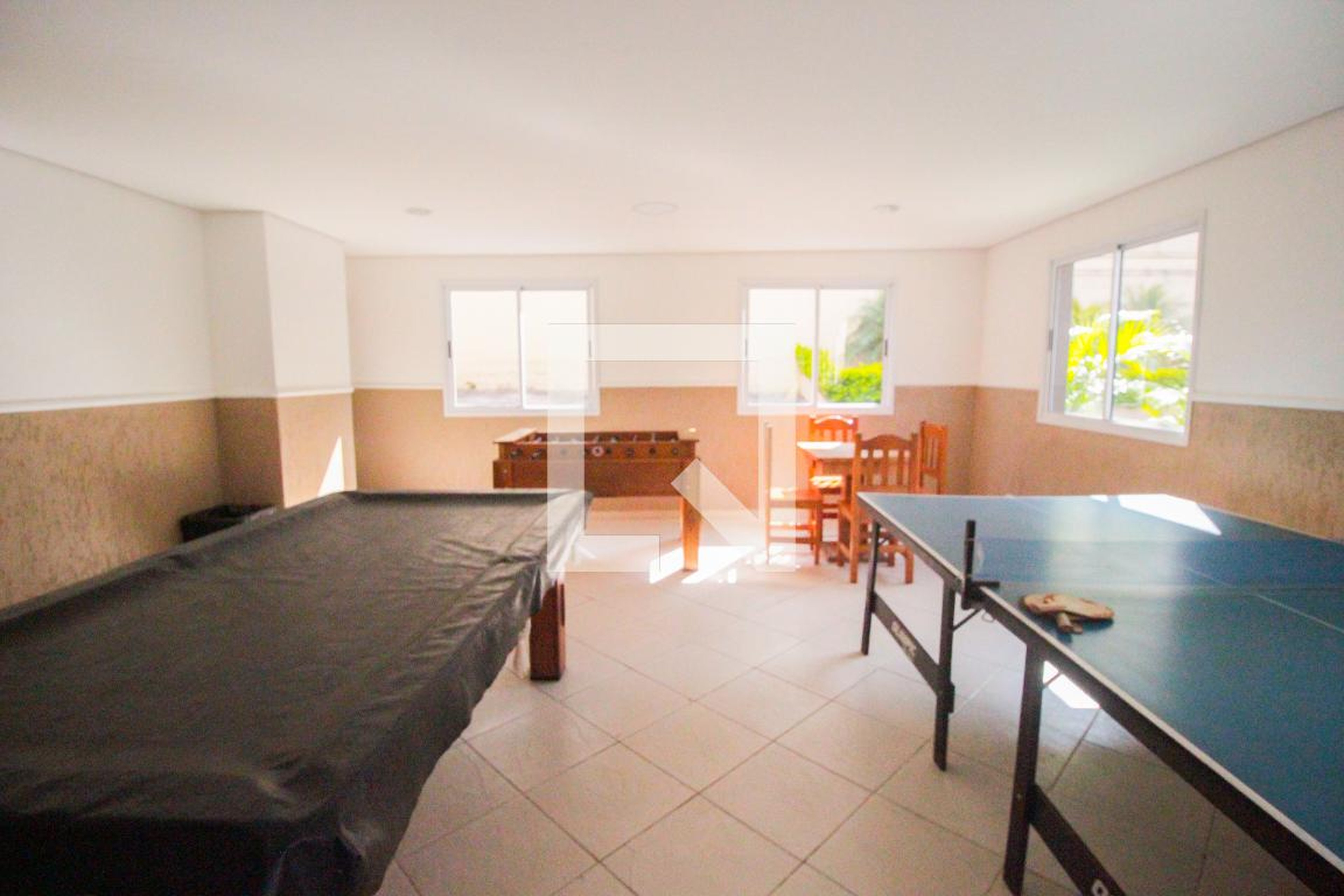 Salão de jogos - Baixada Santista I