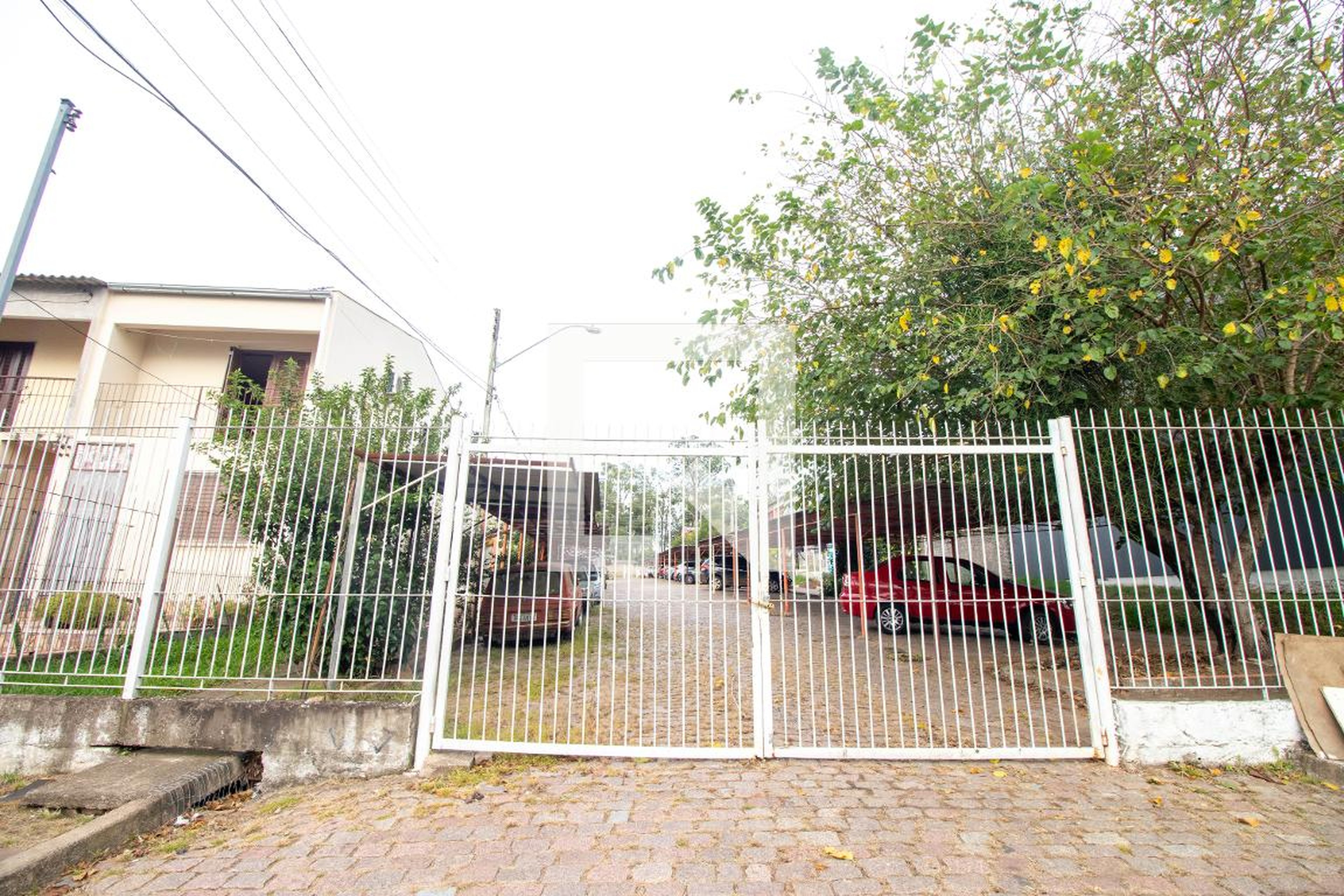 Fachada Condomínio em Rua José Carlos Braga, 51