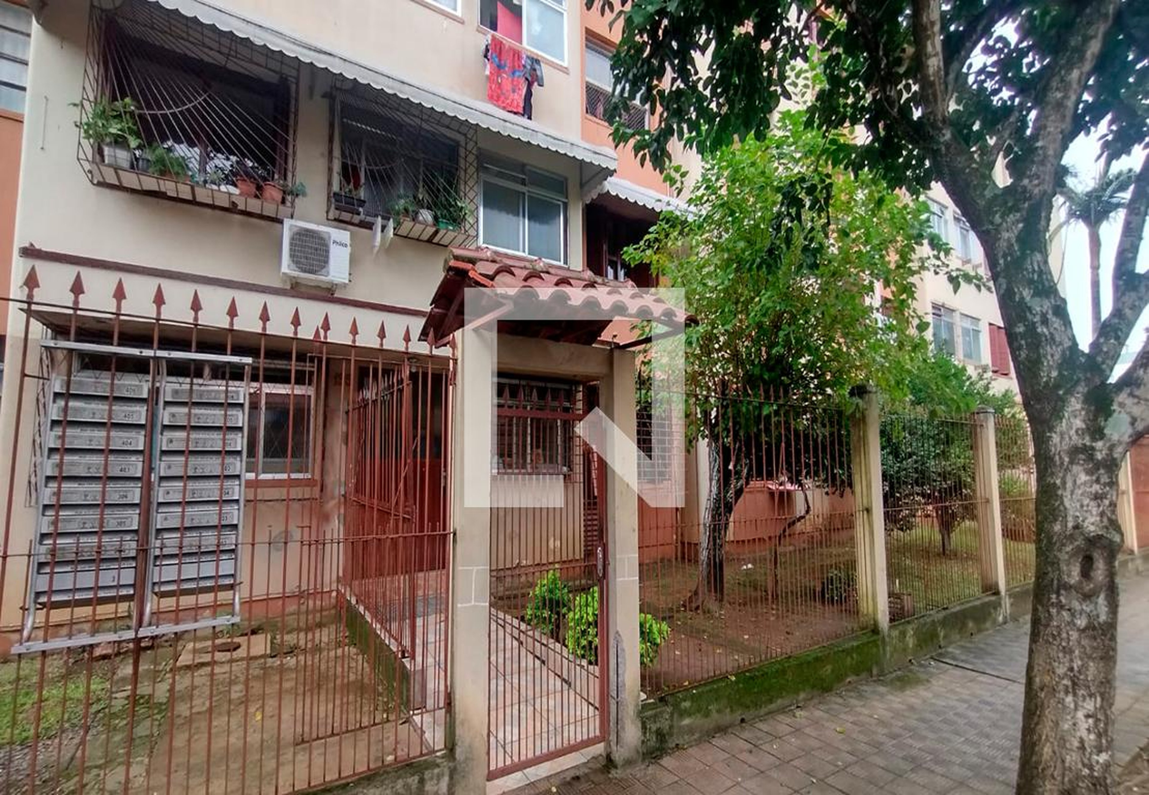 Fachada do Condomínio Condomínio em Rua Ivo Nicolau Antinolfi, 195