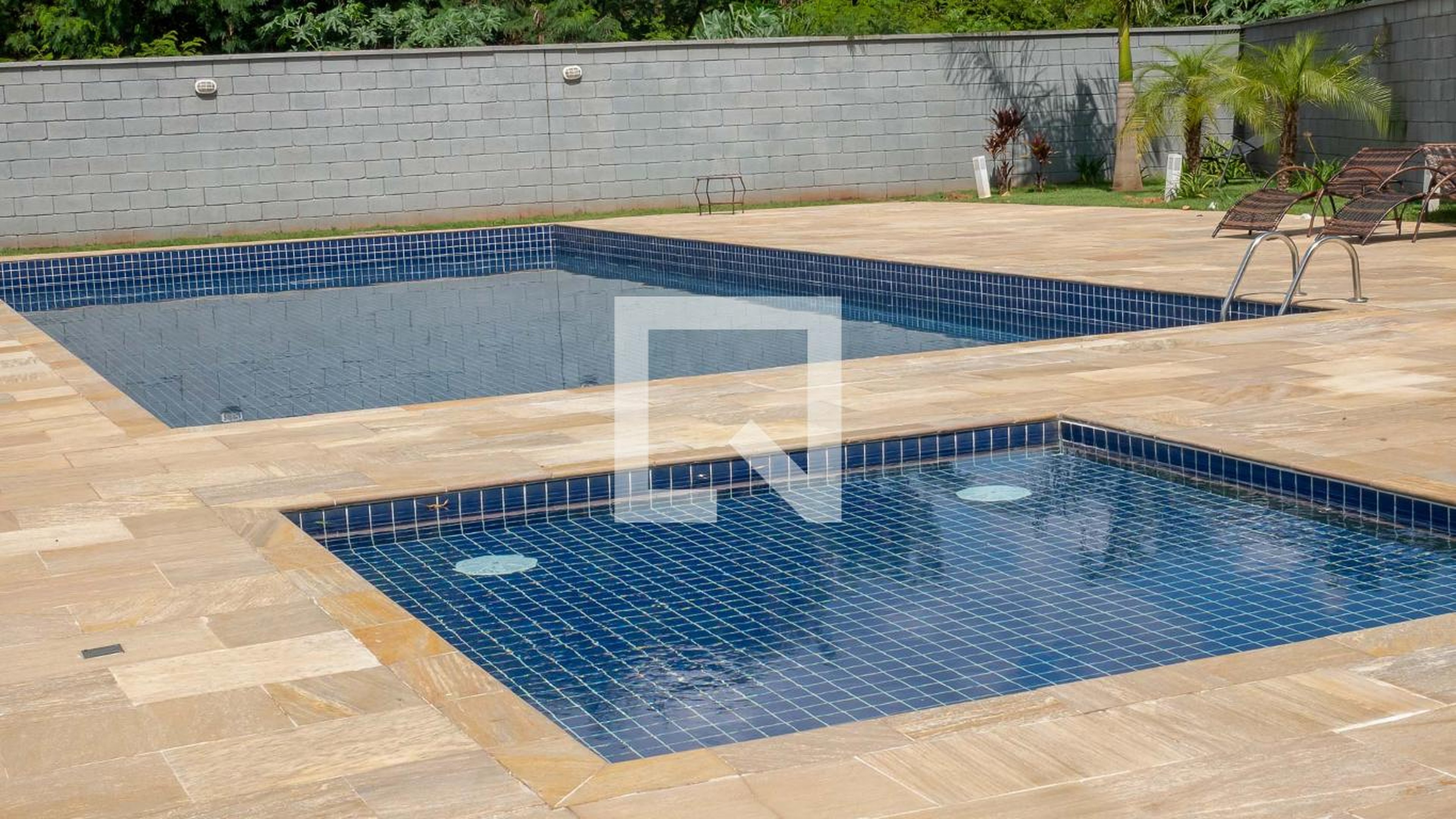 Piscina - Tulipas Garden