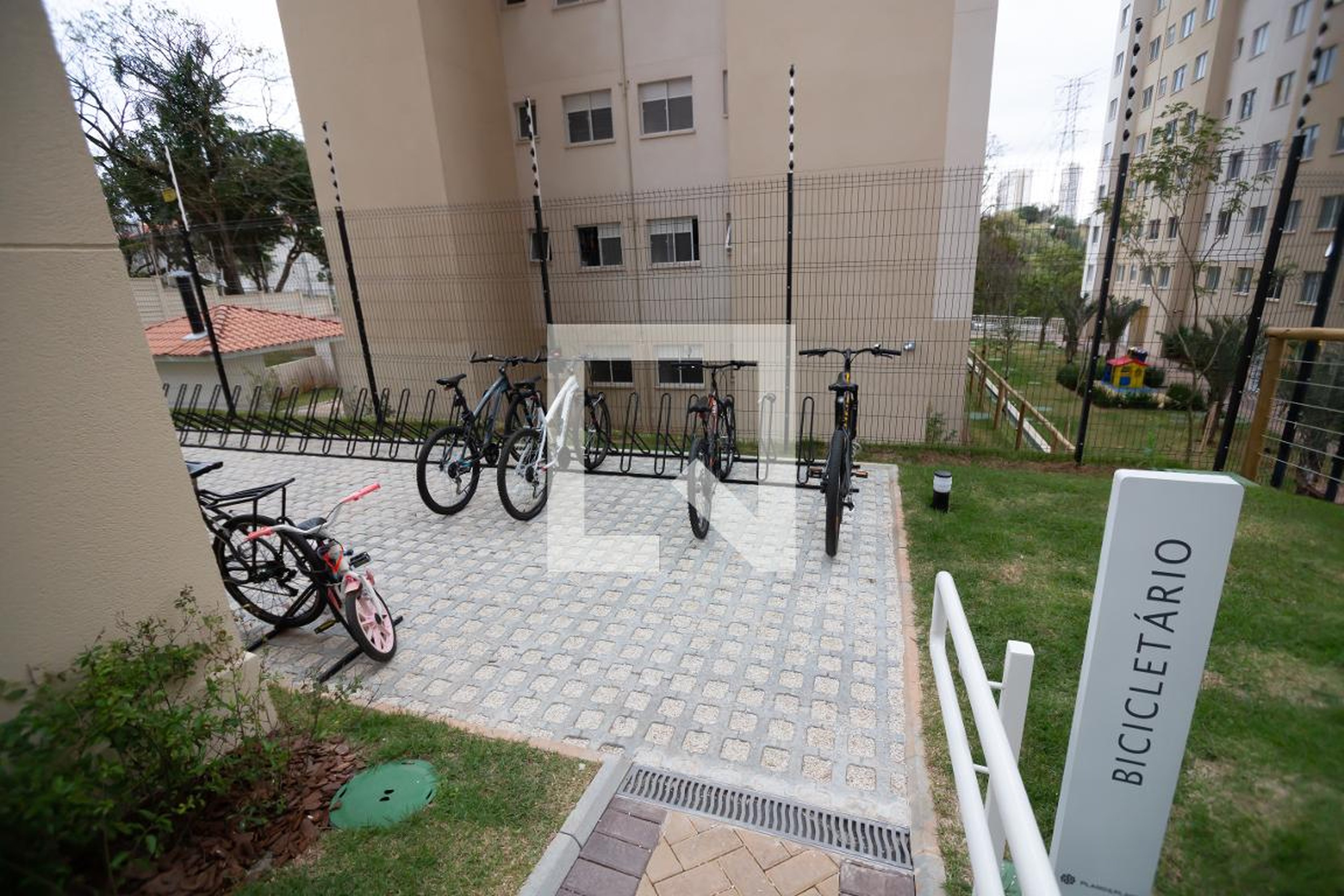 Bicicletario - Plano & Butantã - Edvard Camilo I