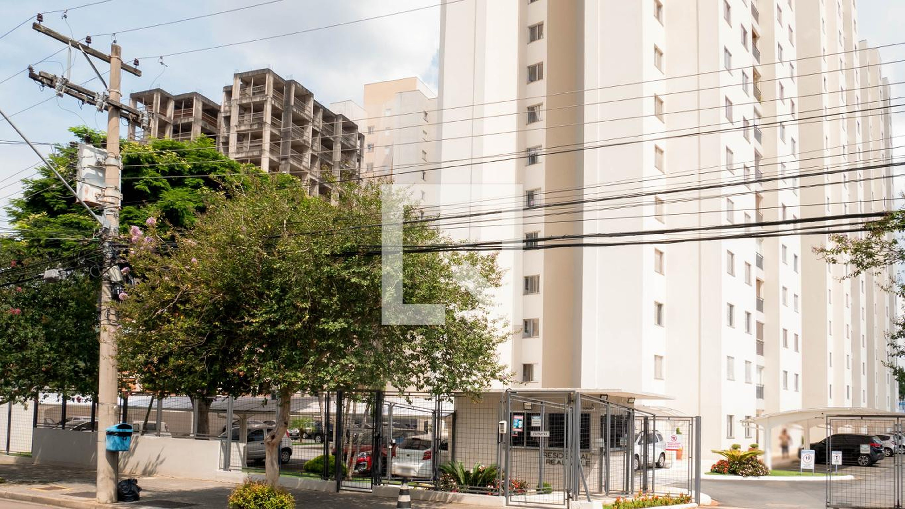 Fachada Condomínio em Rua Antonio Toffoli, 44