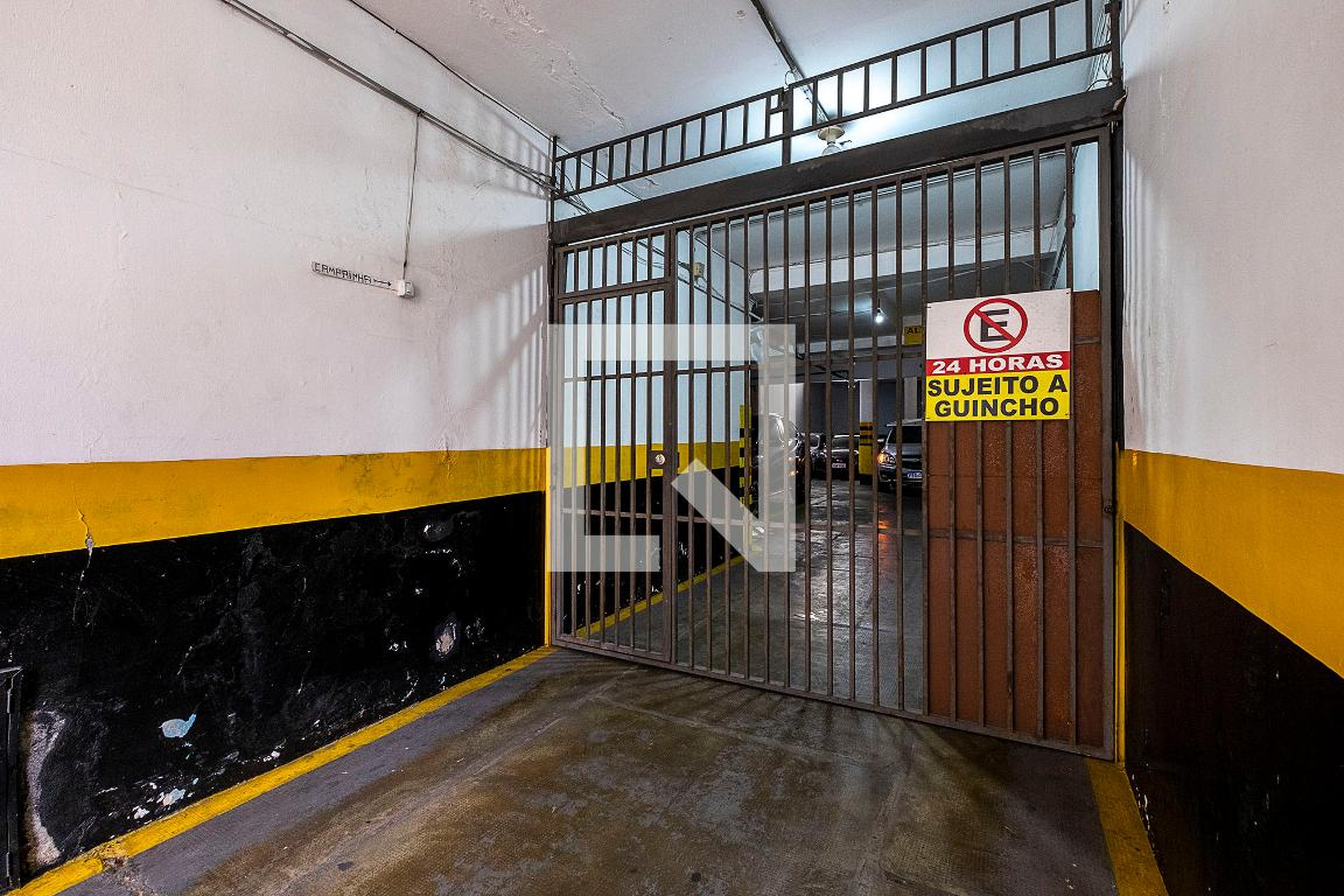 Entrada Condomínio em Rua Cubatão, 277