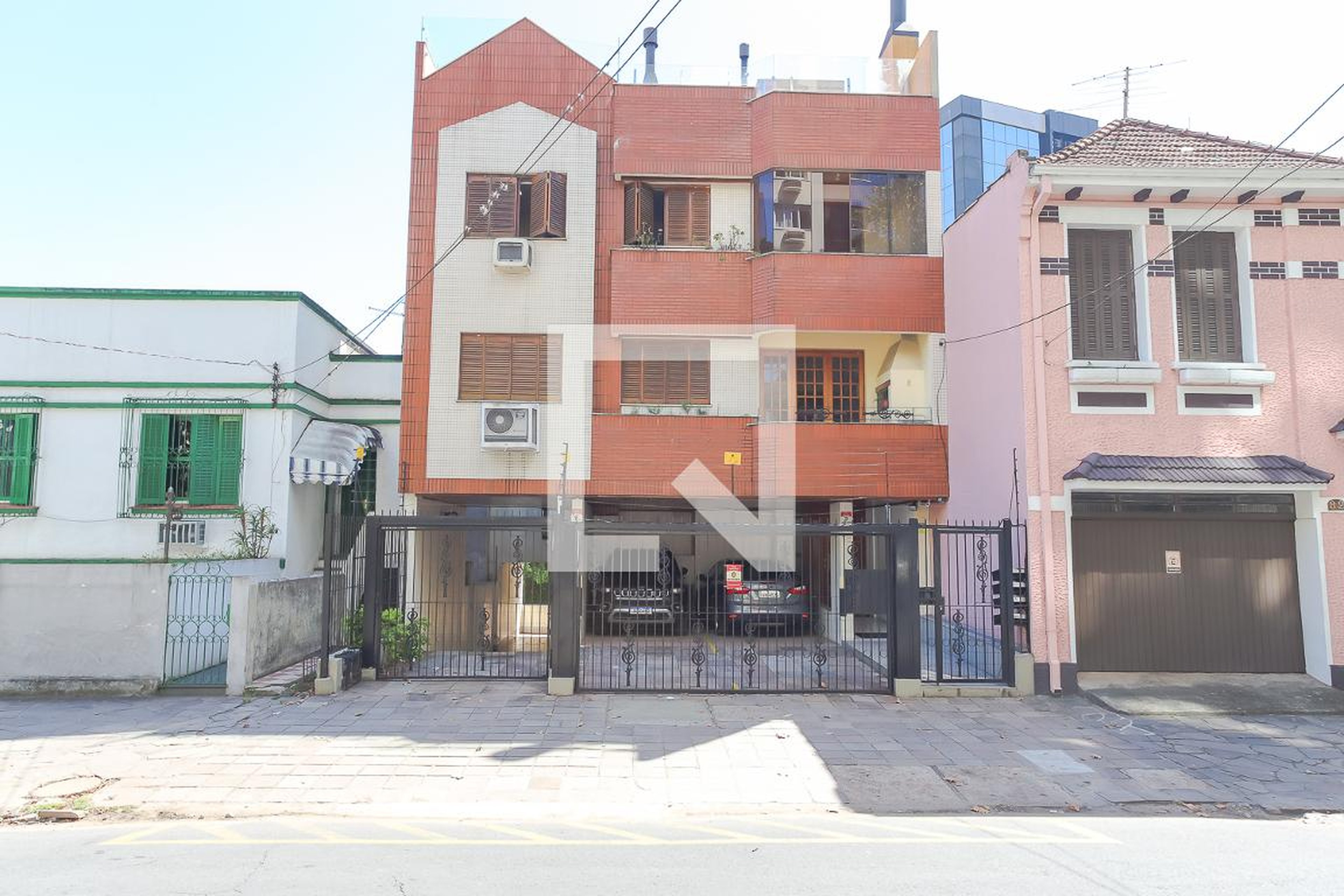 Fachada do Prédio Condomínio em Rua Tiradentes, 68