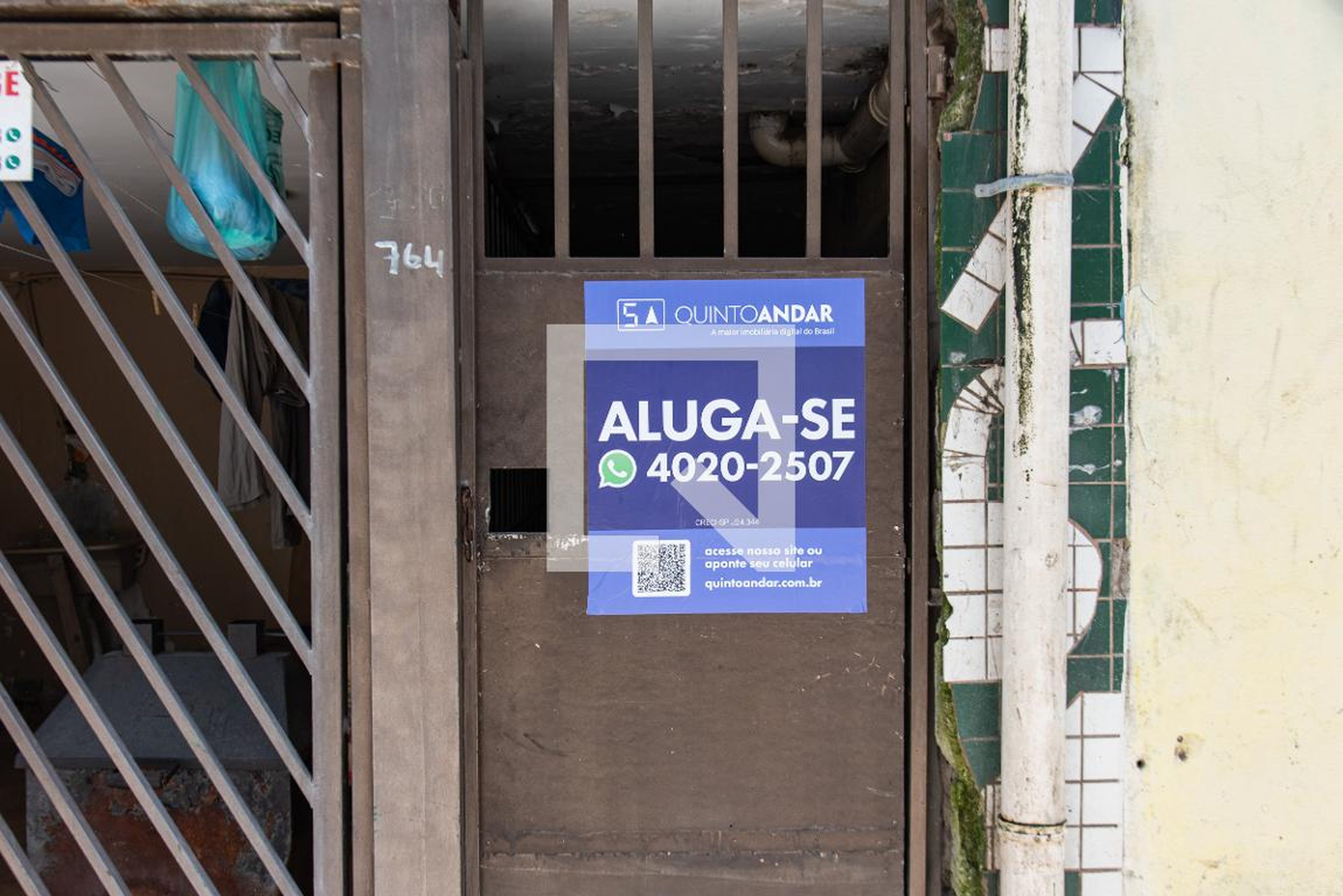 Fachada Condomínio em Avenida Armando Ferrentini, 764