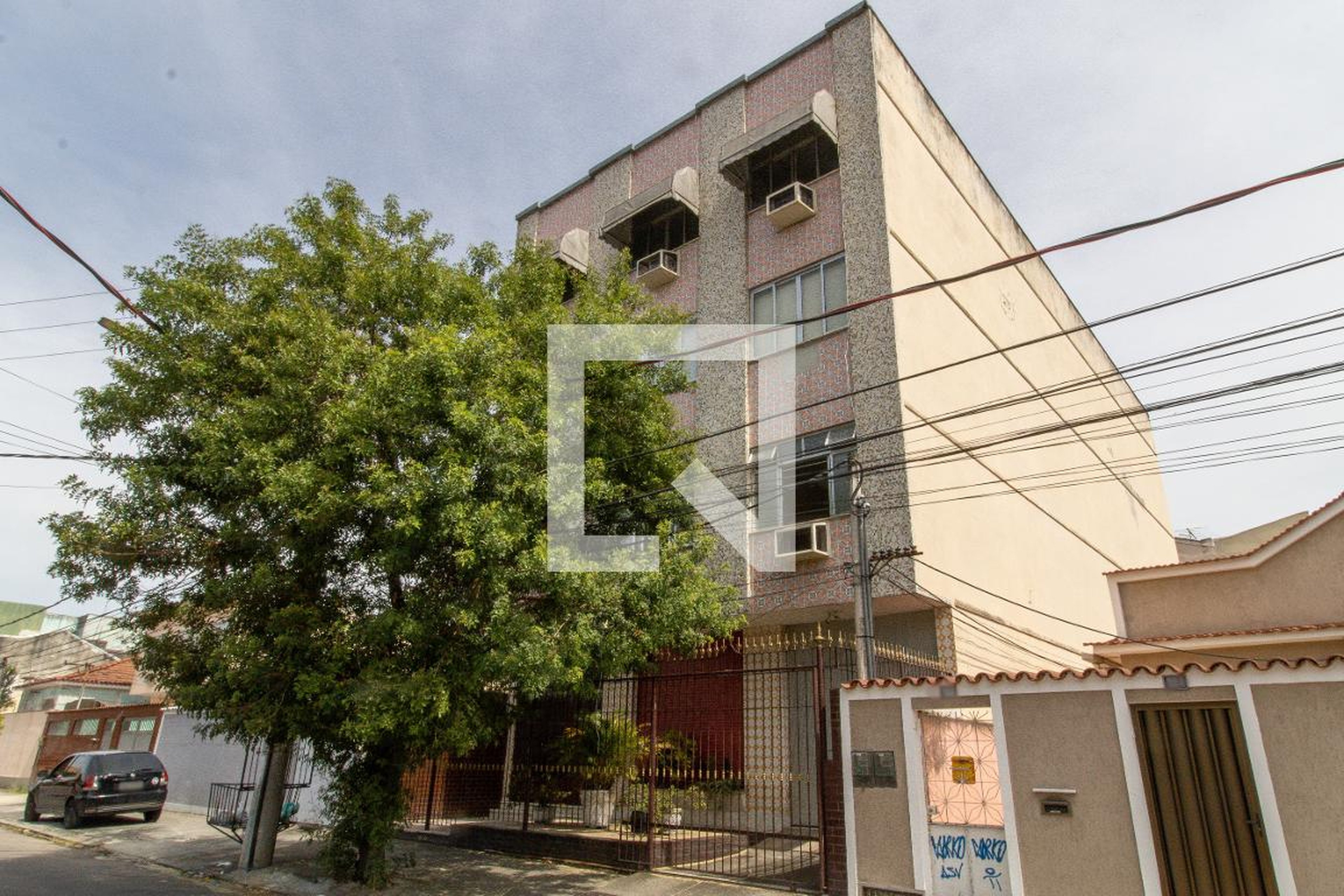 Fachada Condomínio em Avenida Oliveira Belo, 643