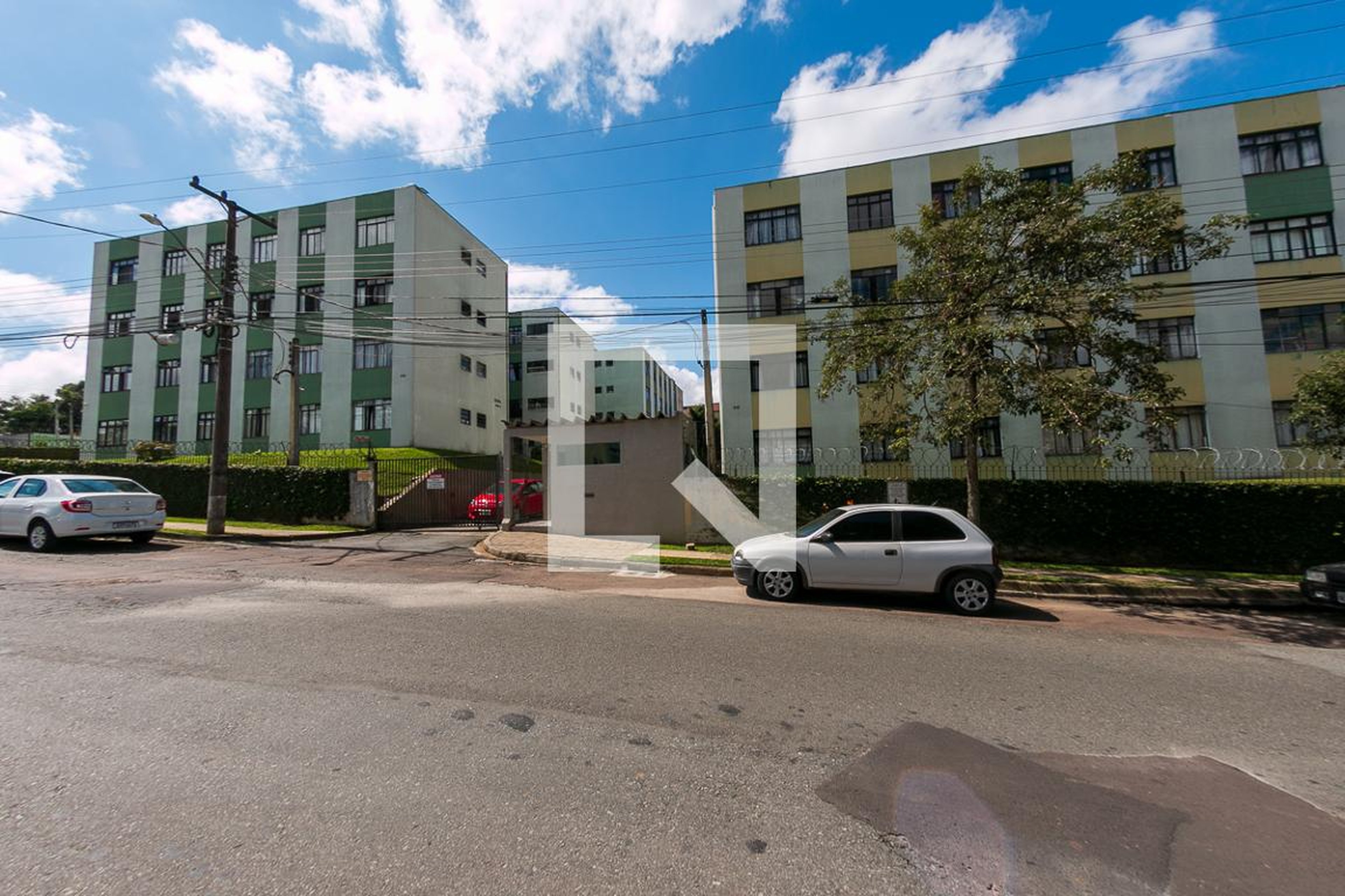 Fachada Condomínio em Rua Brasílio Bacellar Filho, 212