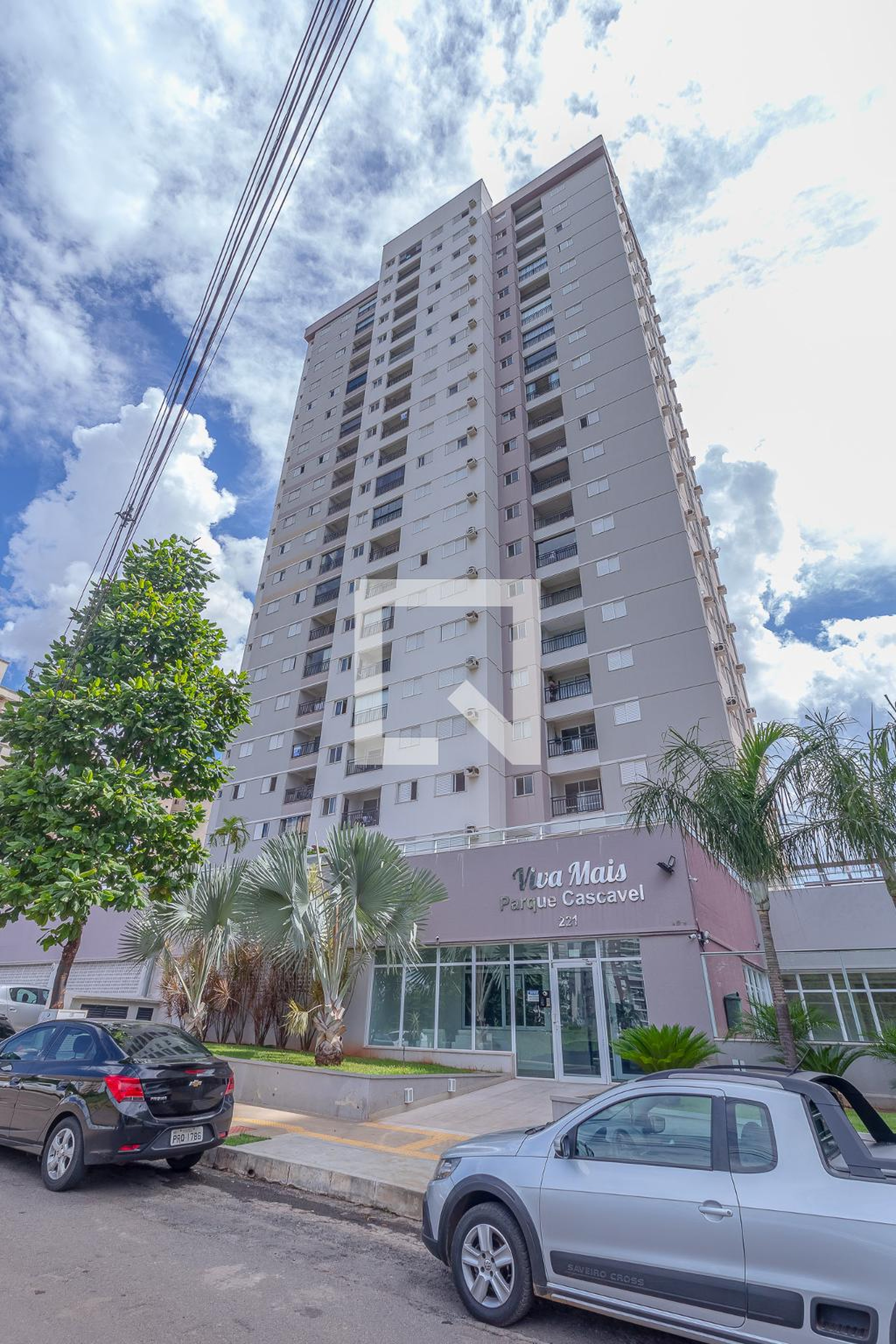 Fachada do Condomínio Condomínio Viva Mais Parque Cascavel