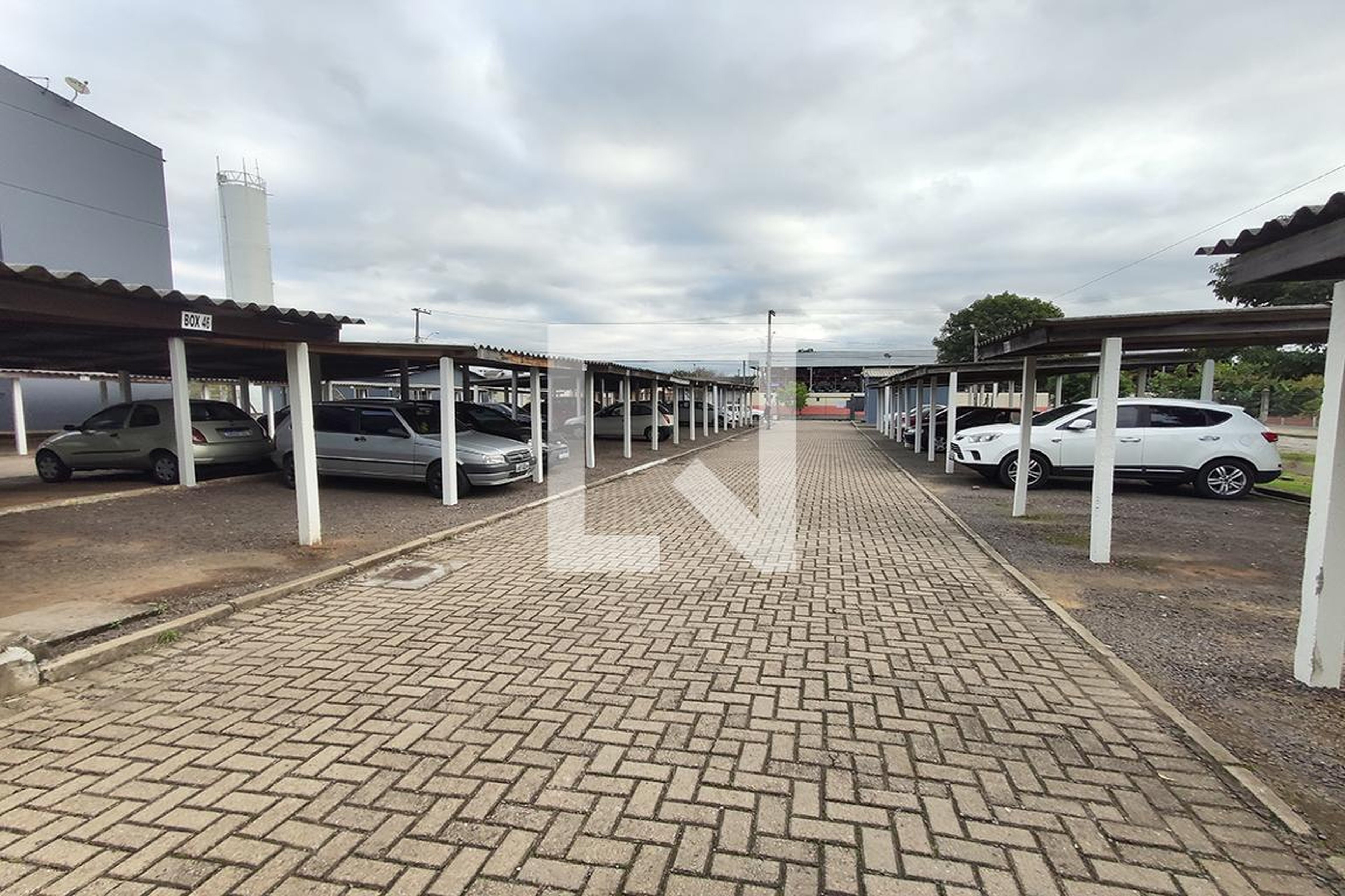 Condomínio - Residencial Hanncver