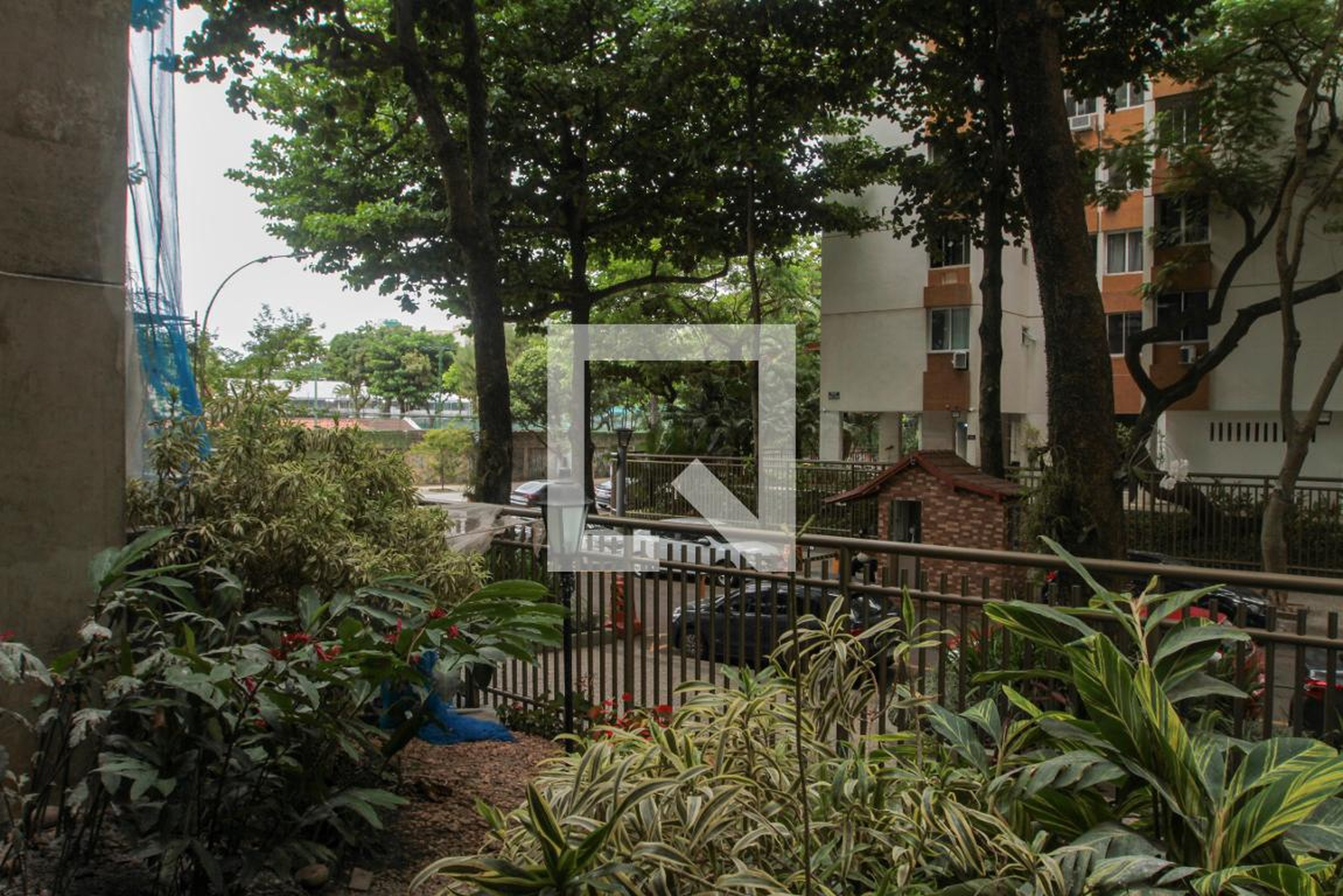 Entrada do Prédio - Apoema