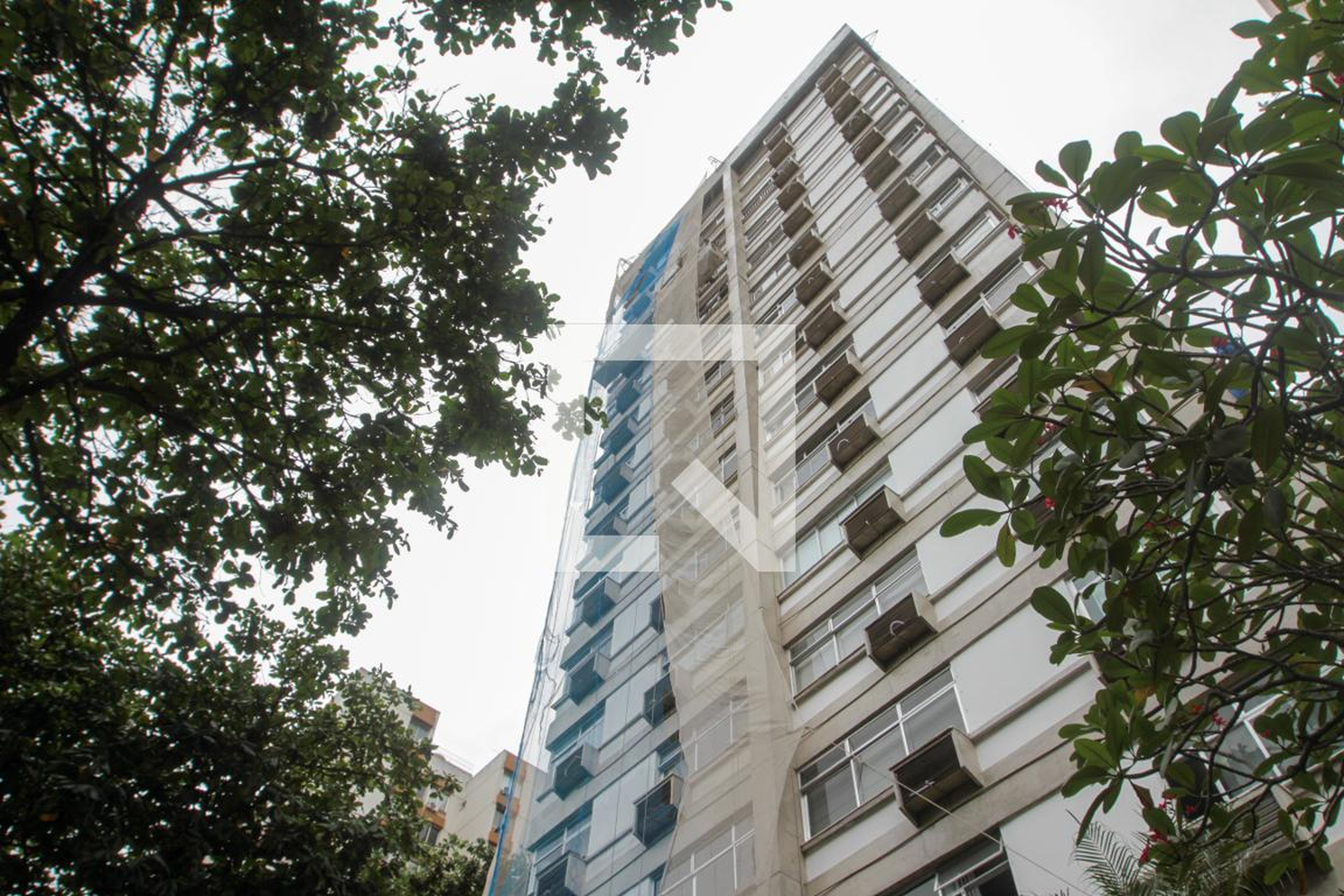 Fachada do Prédio Condomínio Apoema