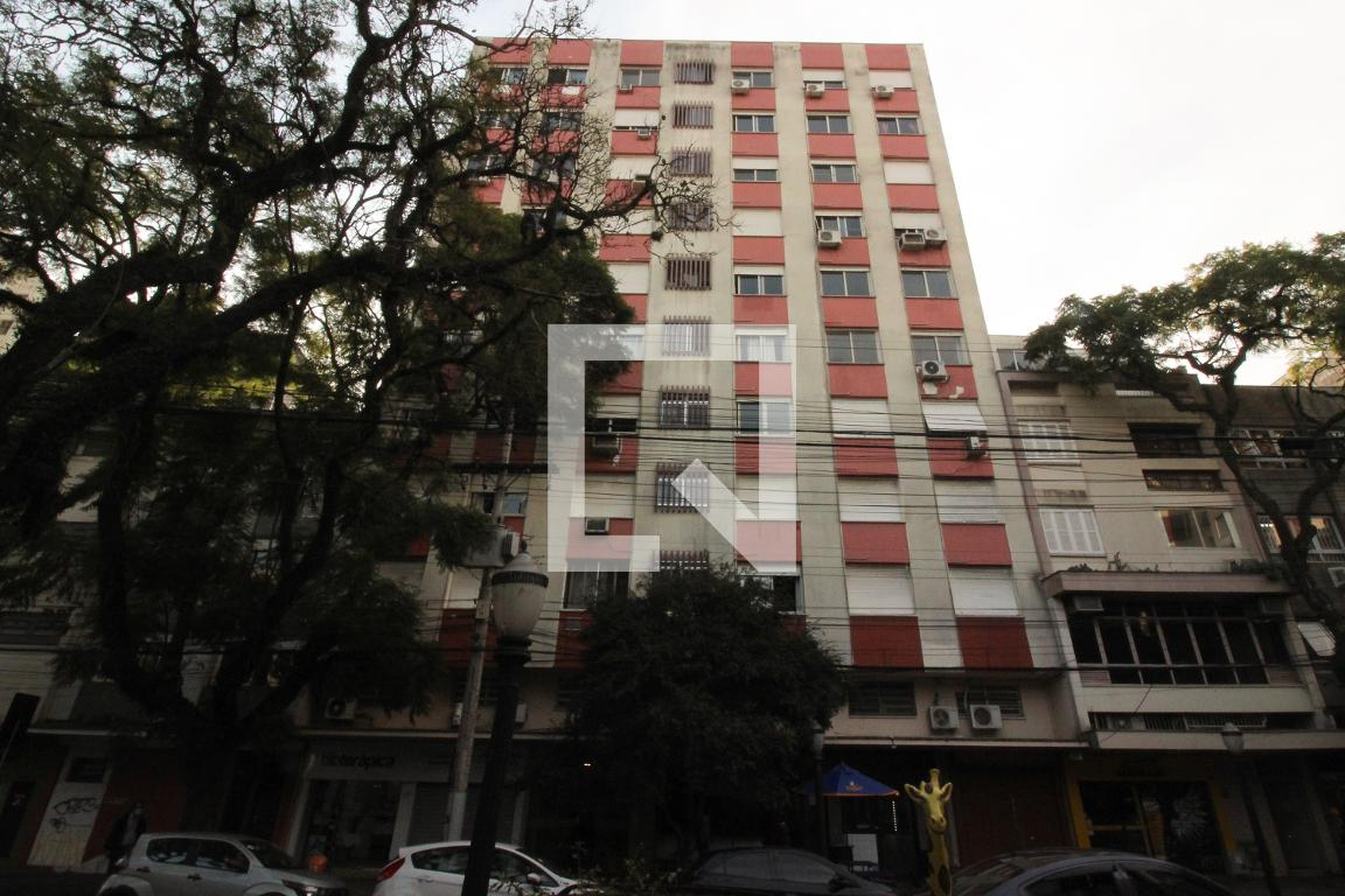 Fachada do Prédio Condomínio em Rua da República, 381