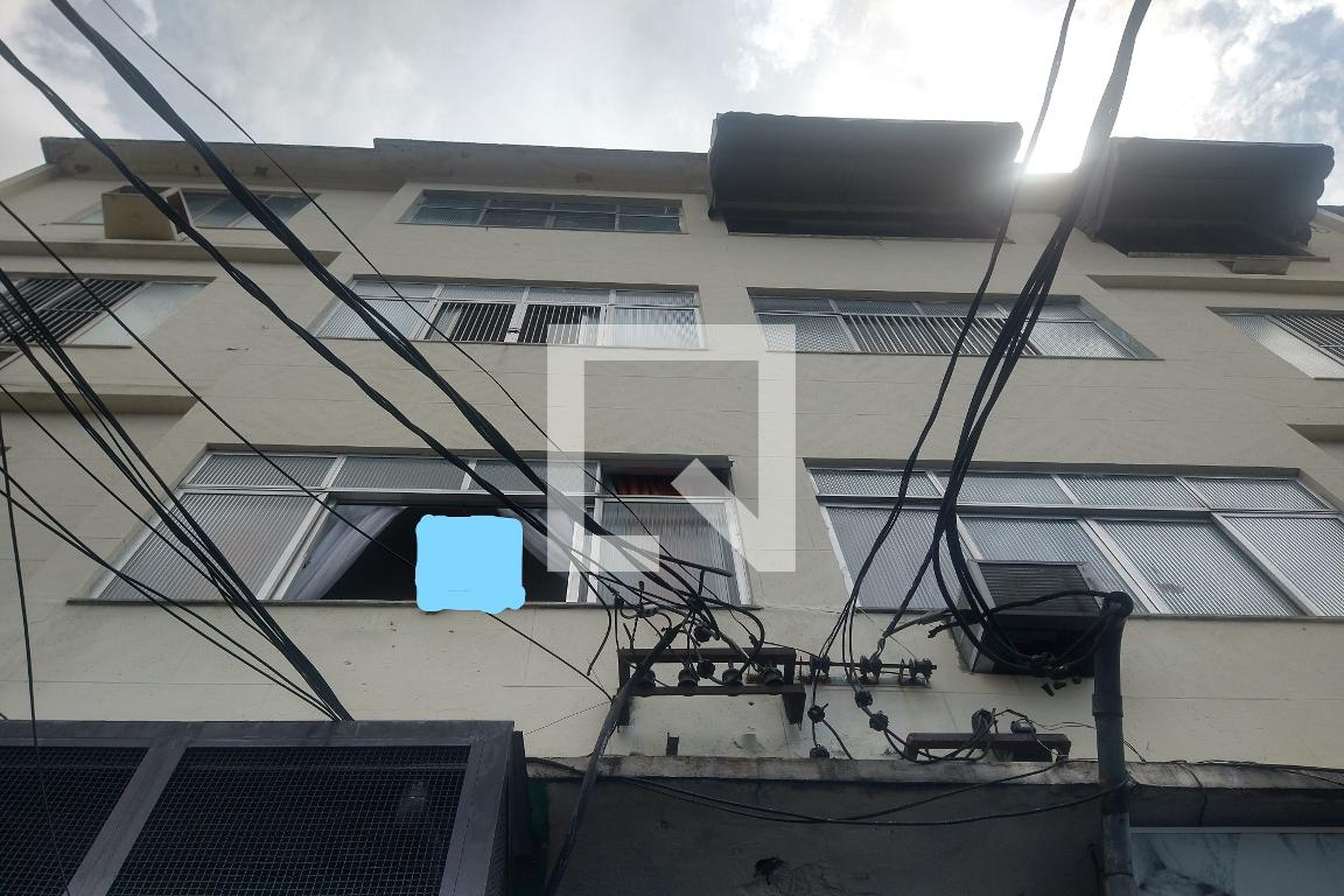 Fachada do Prédio Condomínio Na Rua Domingos Lopes