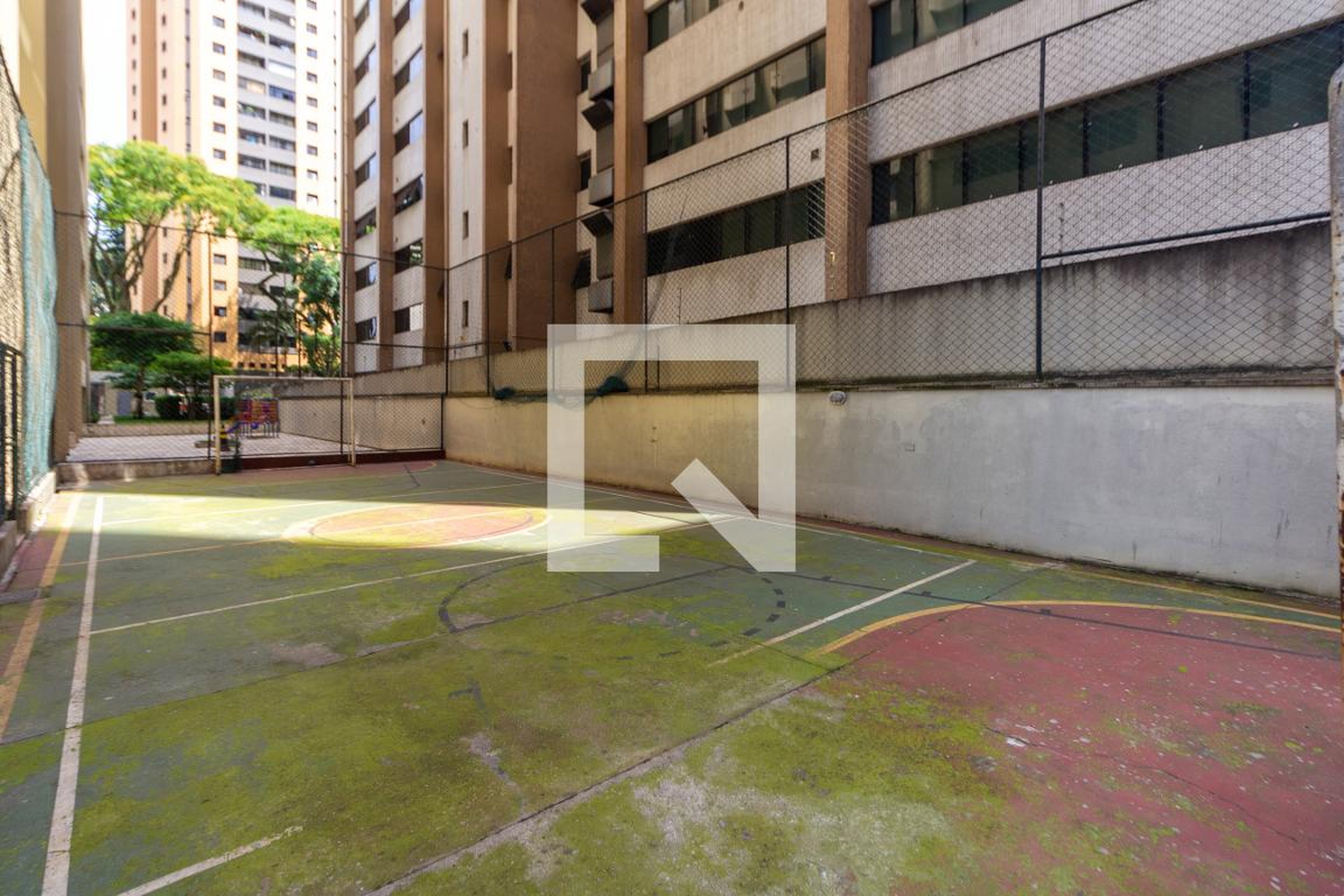 Quadra poliesportiva - Edifício Líria