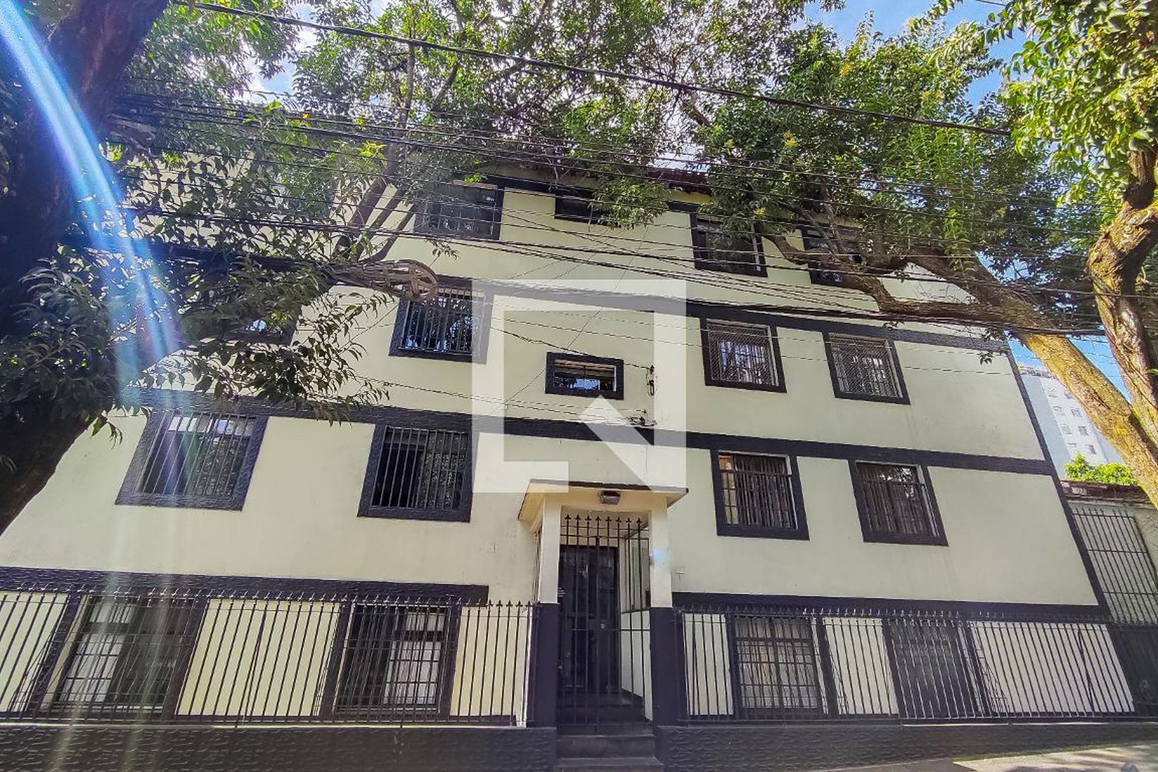 Fachada Edifício Ernane Resende Franco