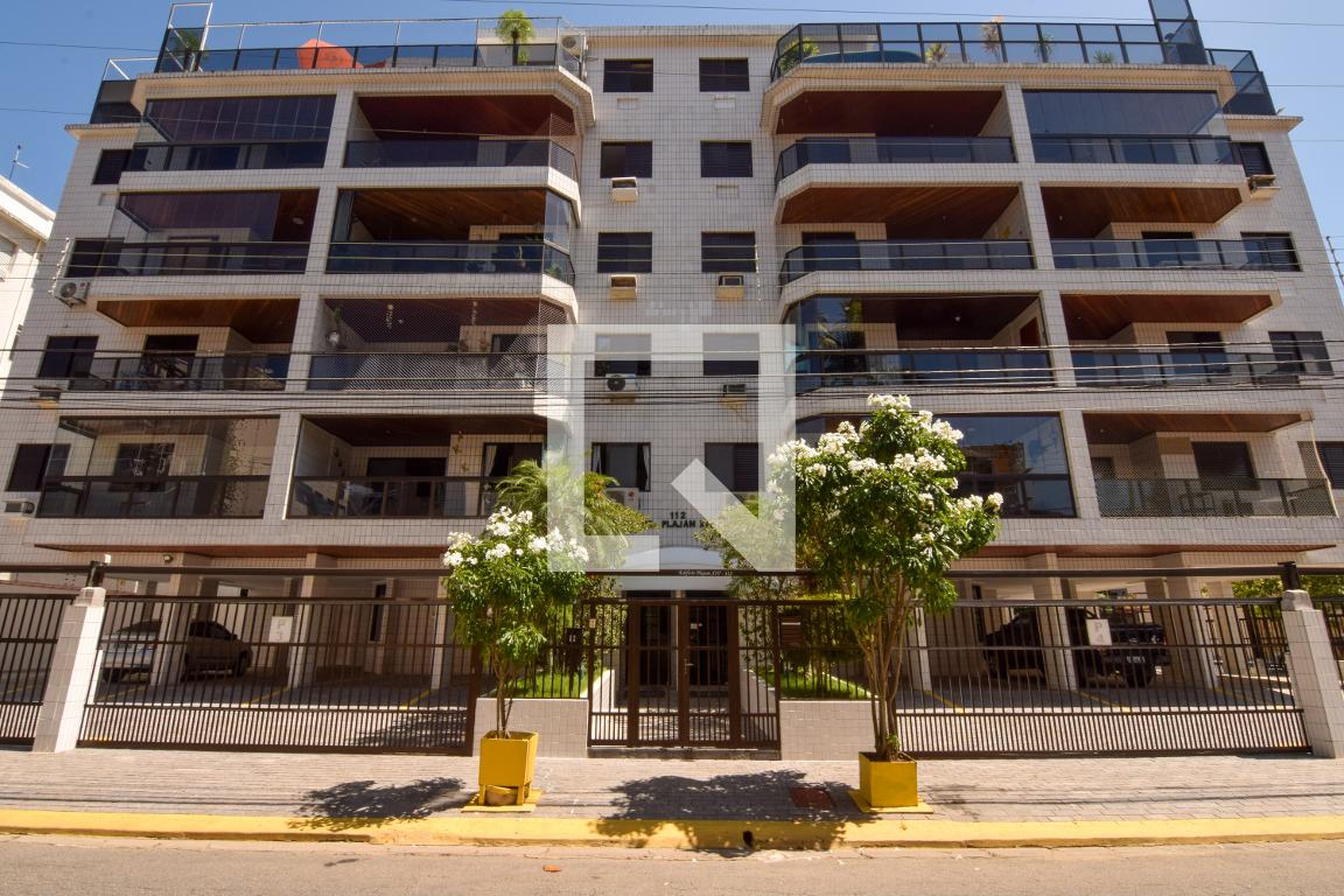Fachada Condomínio Plajam Xiiii
