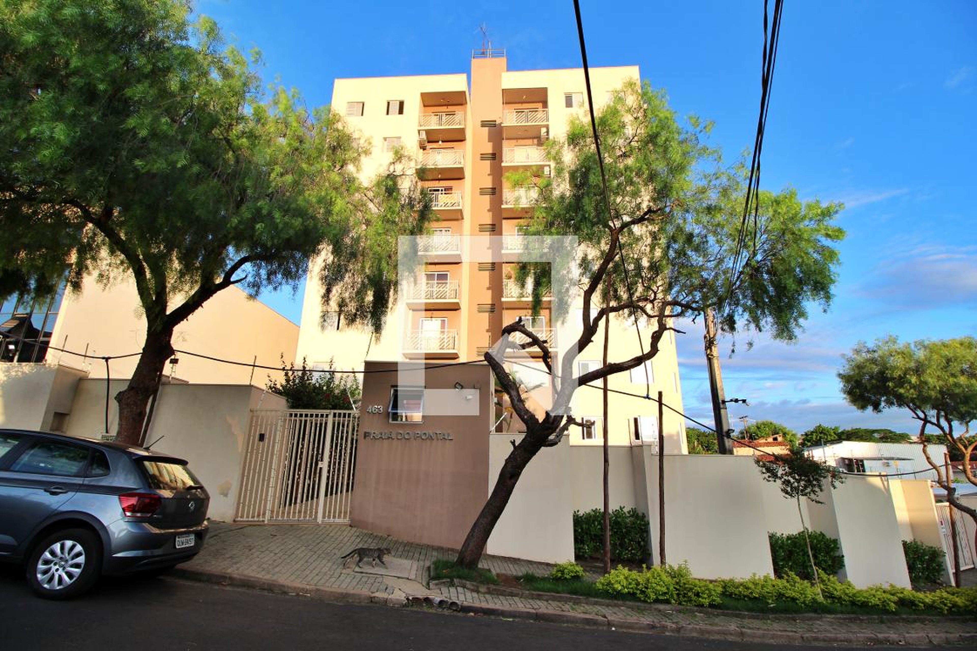 Fachada do Condomínio Condomínio em Rua Clodomiro Franco A Junior, 463