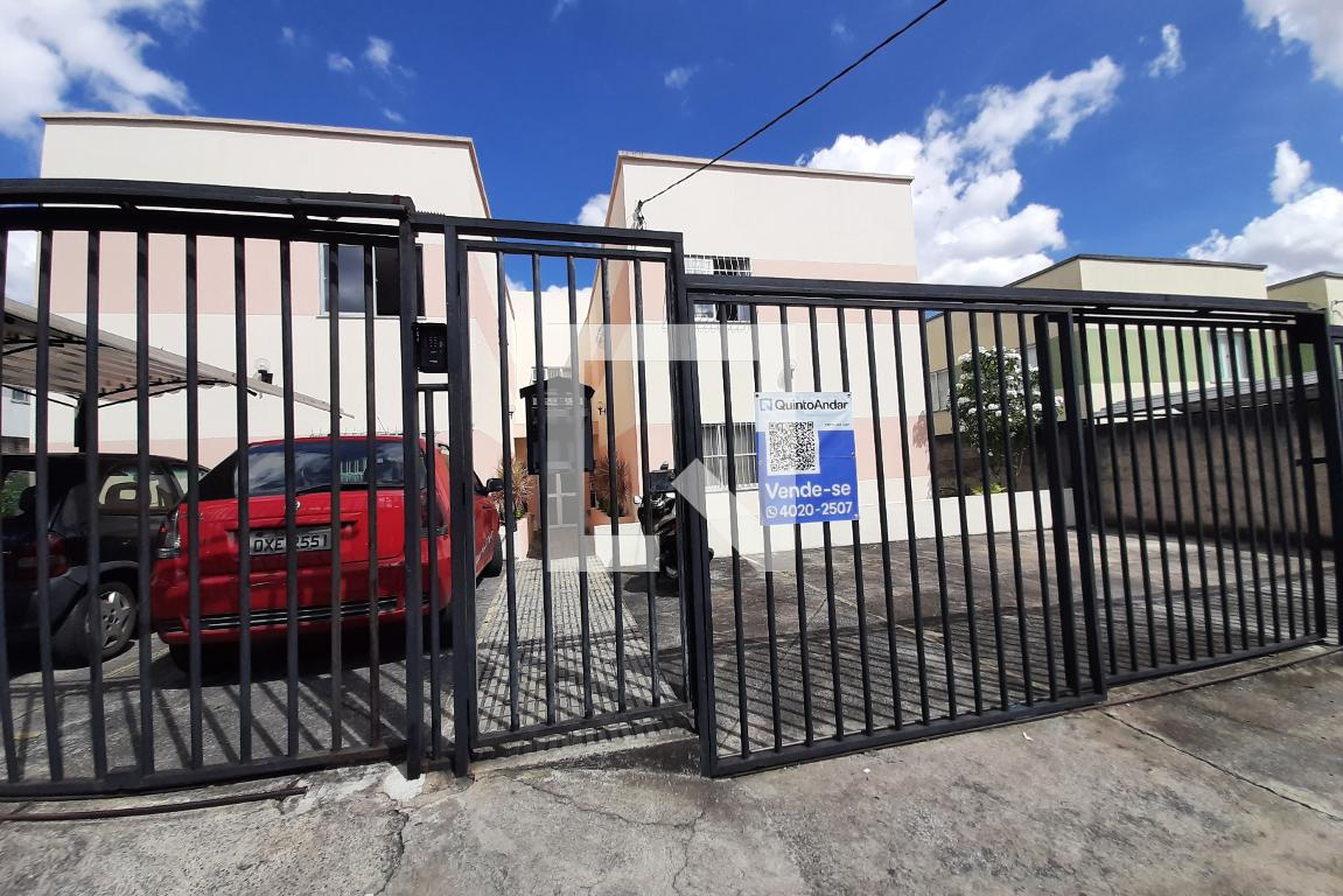 Fachada do Condomínio Condomínio em Rua Mikhail Nime Safar, 67