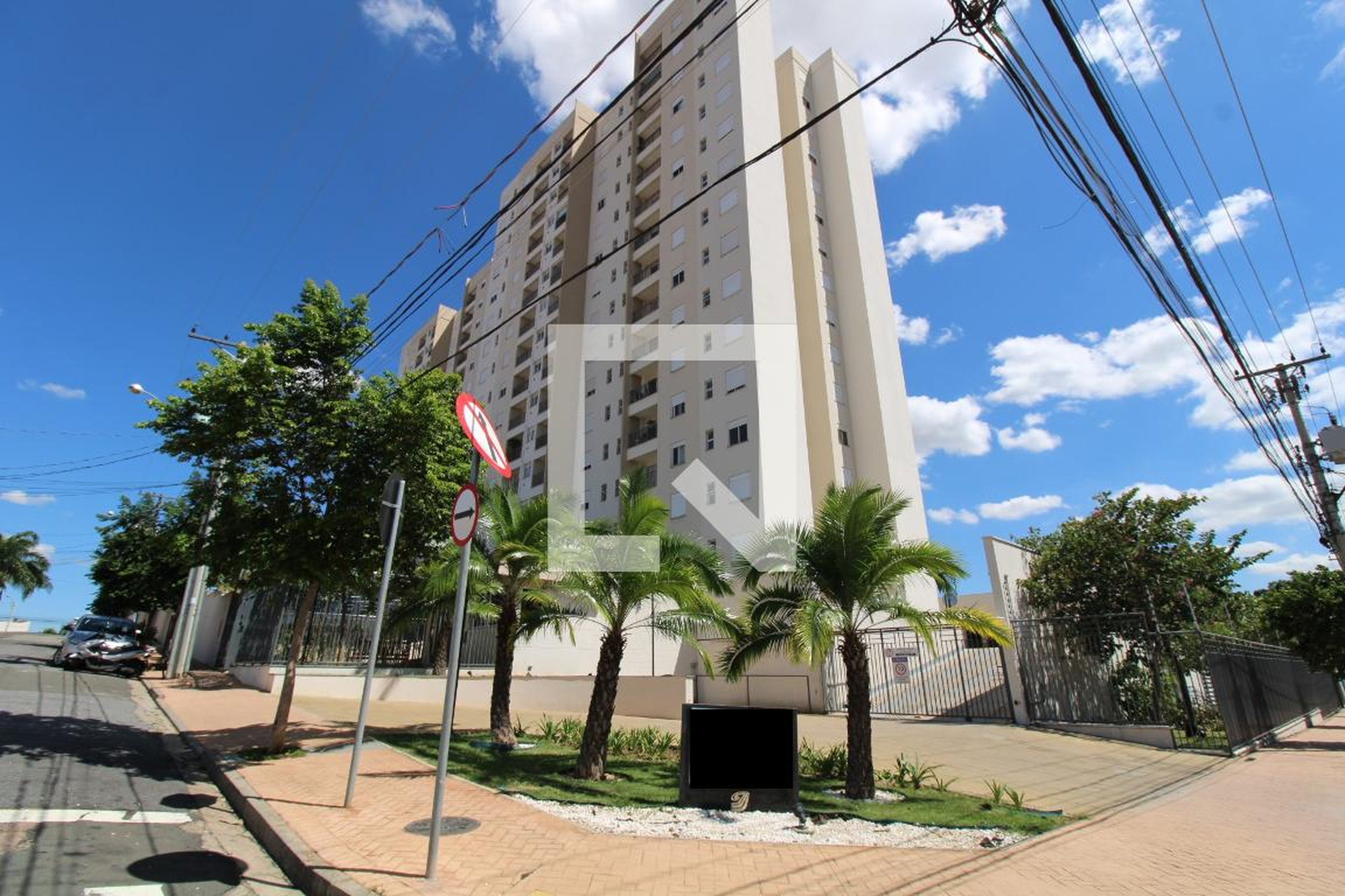 Fachada do Condomínio Condomínio Domani Residencial