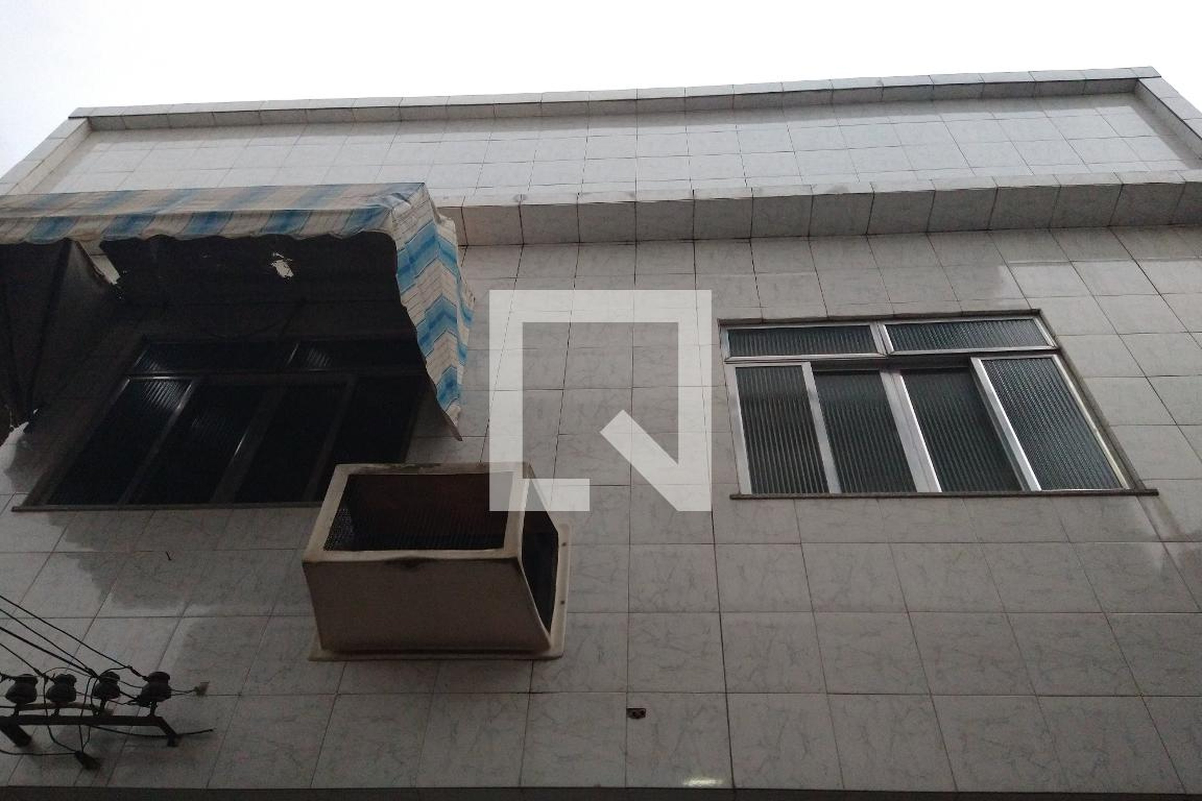 Fachada do Prédio Condomínio em Rua Caiçara, 350