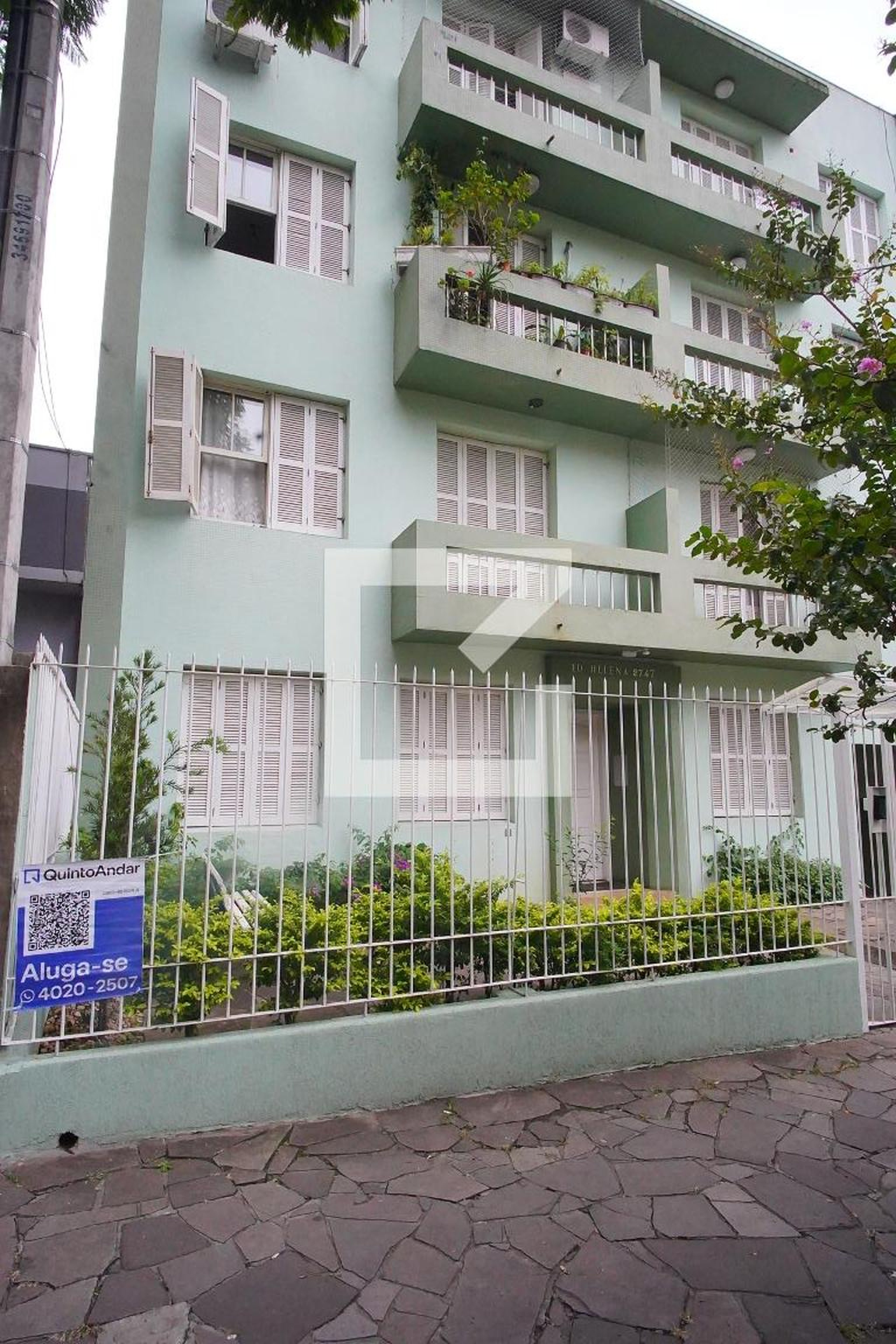 Edifício Condomínio em Rua Vicente da Fontoura, 2747