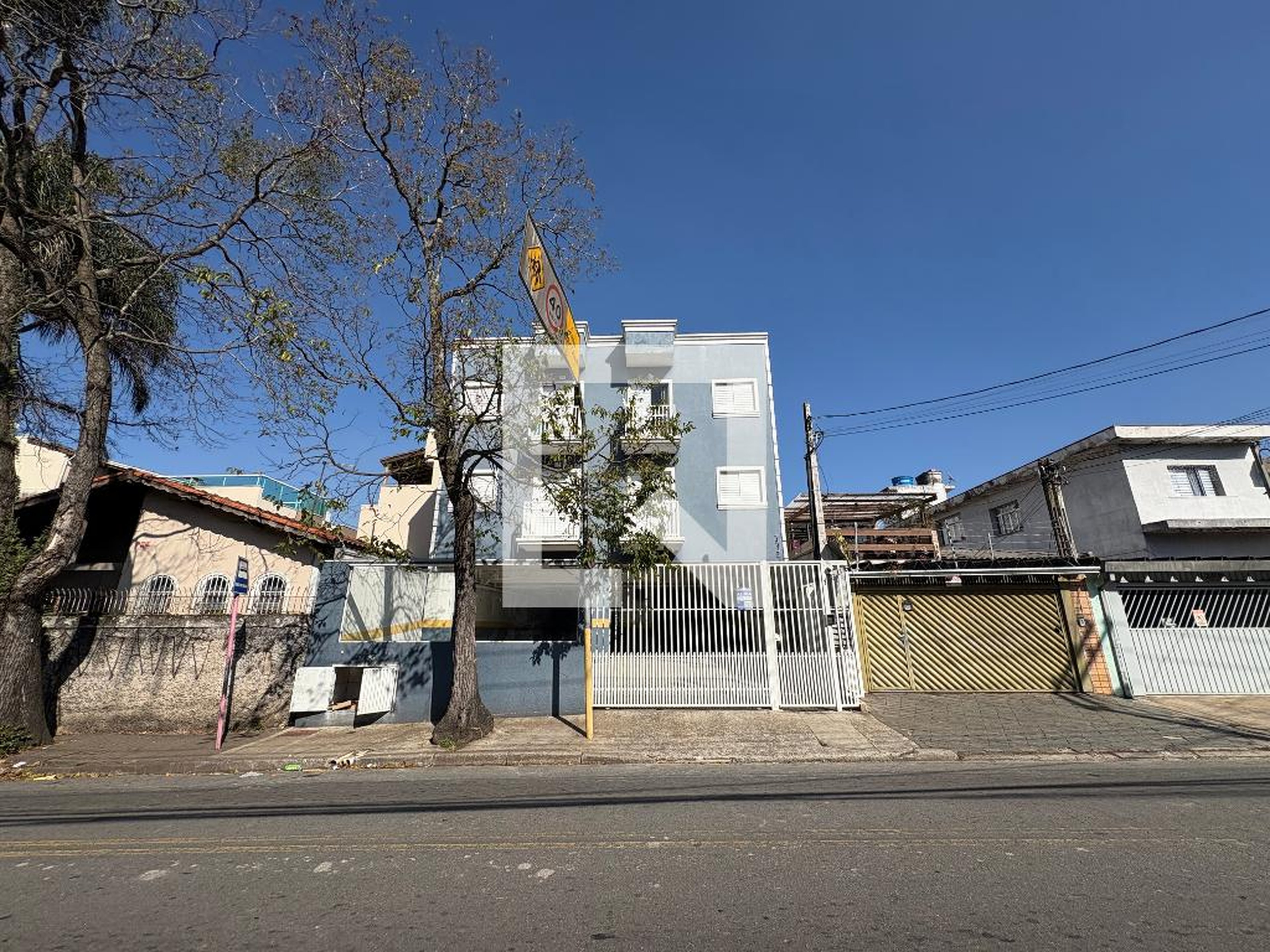 Fachada Condomínio em Avenida Queirós Filho, 1306