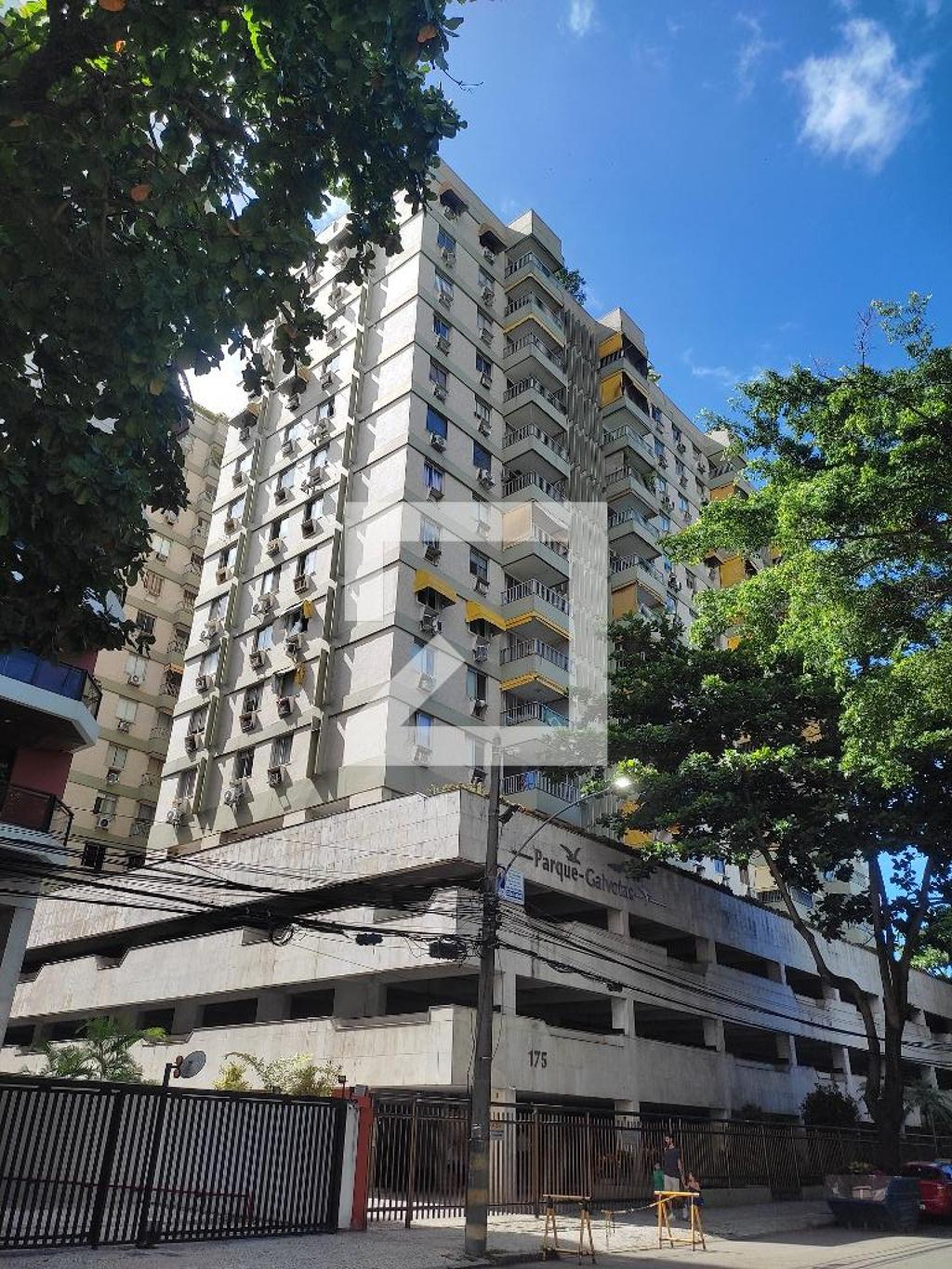 Fachada do Condomínio Condomínio Parque das Gaivotas