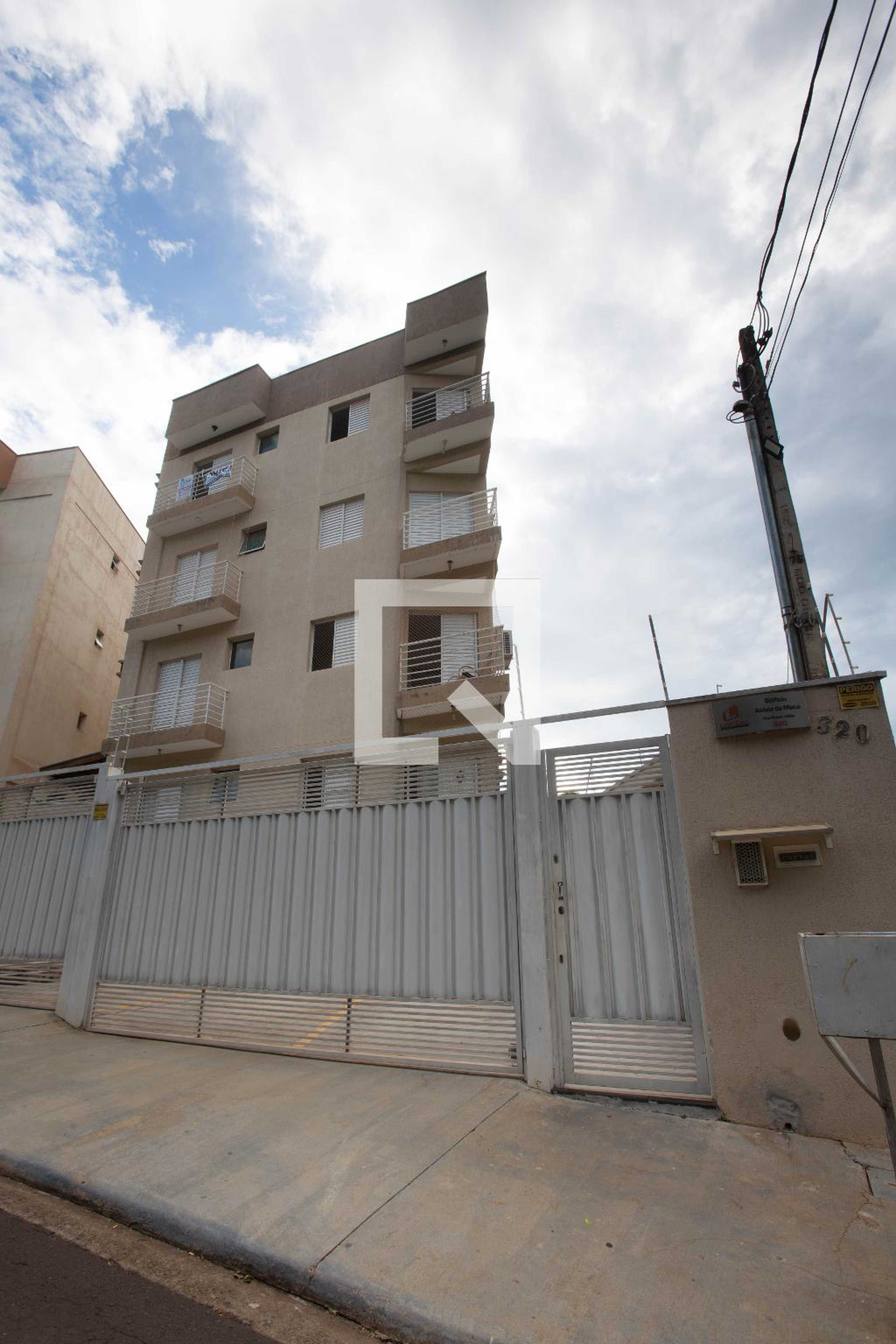 Fachada Condomínio Aldeia da Mata