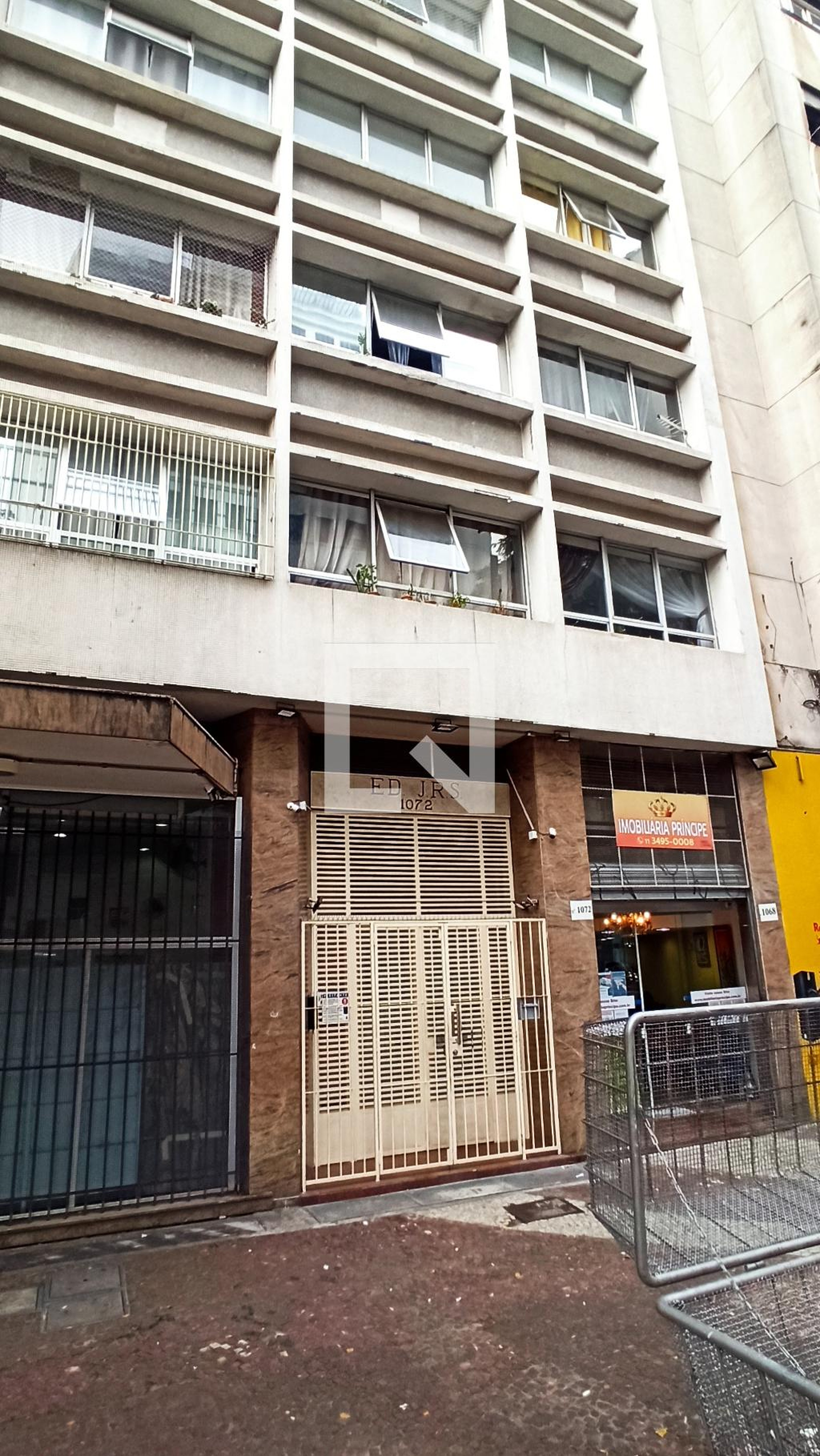 Fachada do Condomínio Condomínio ED. JRS