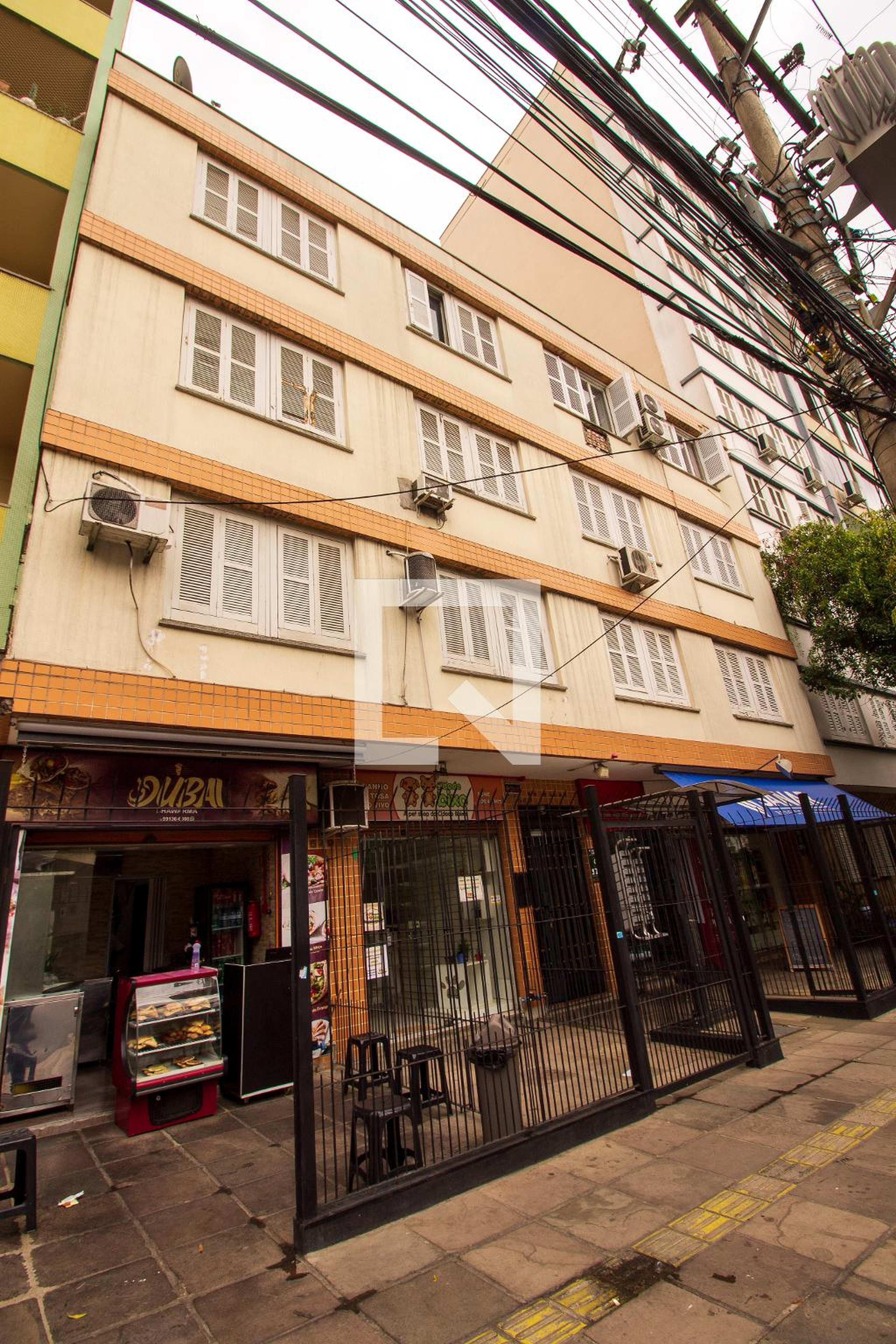 Fachada Condomínio em Rua General Lima e Silva, 547