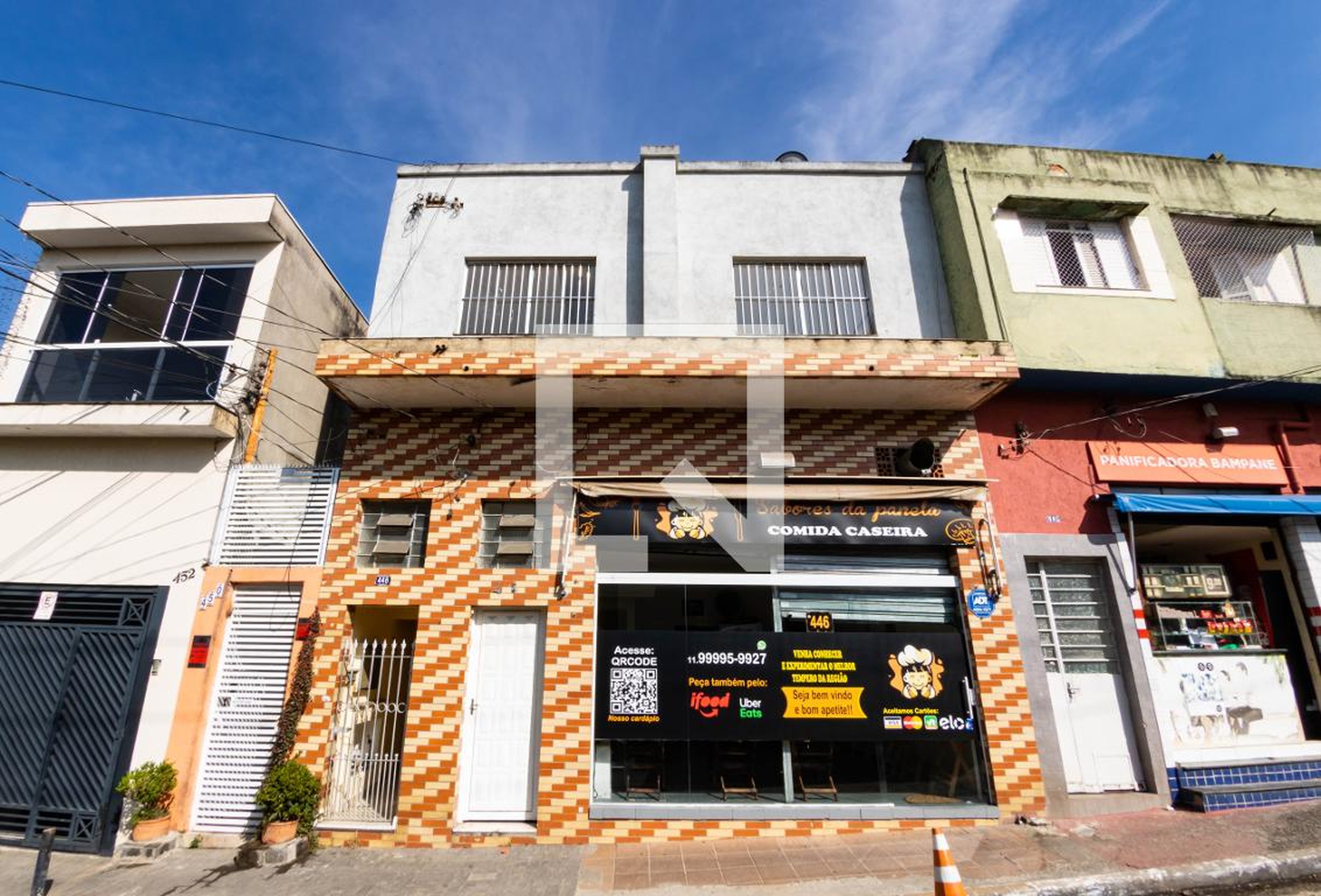 Fachada Condomínio em Rua Gomes, 446