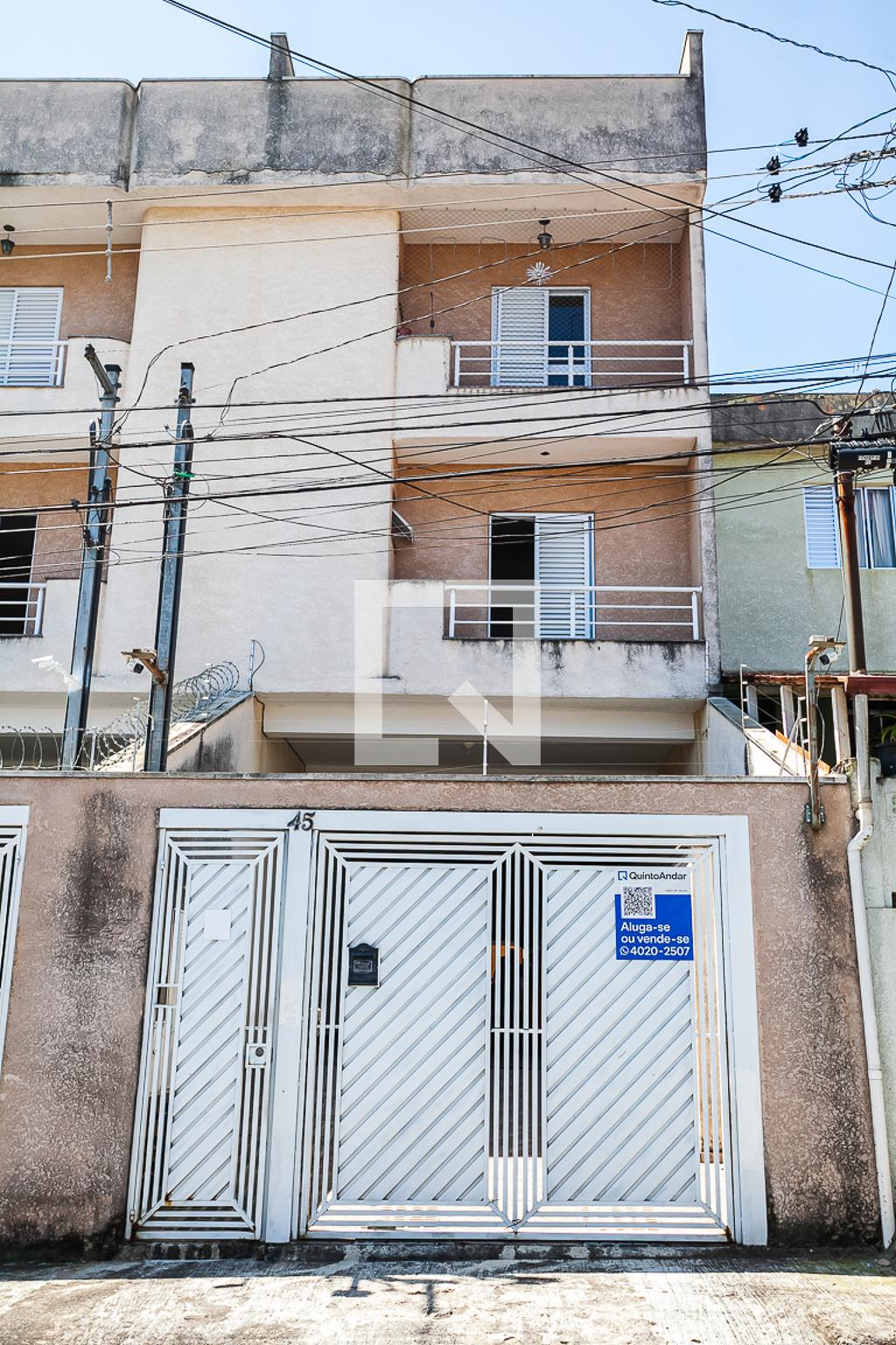 Fachada Condomínio em Rua João Luso, 45