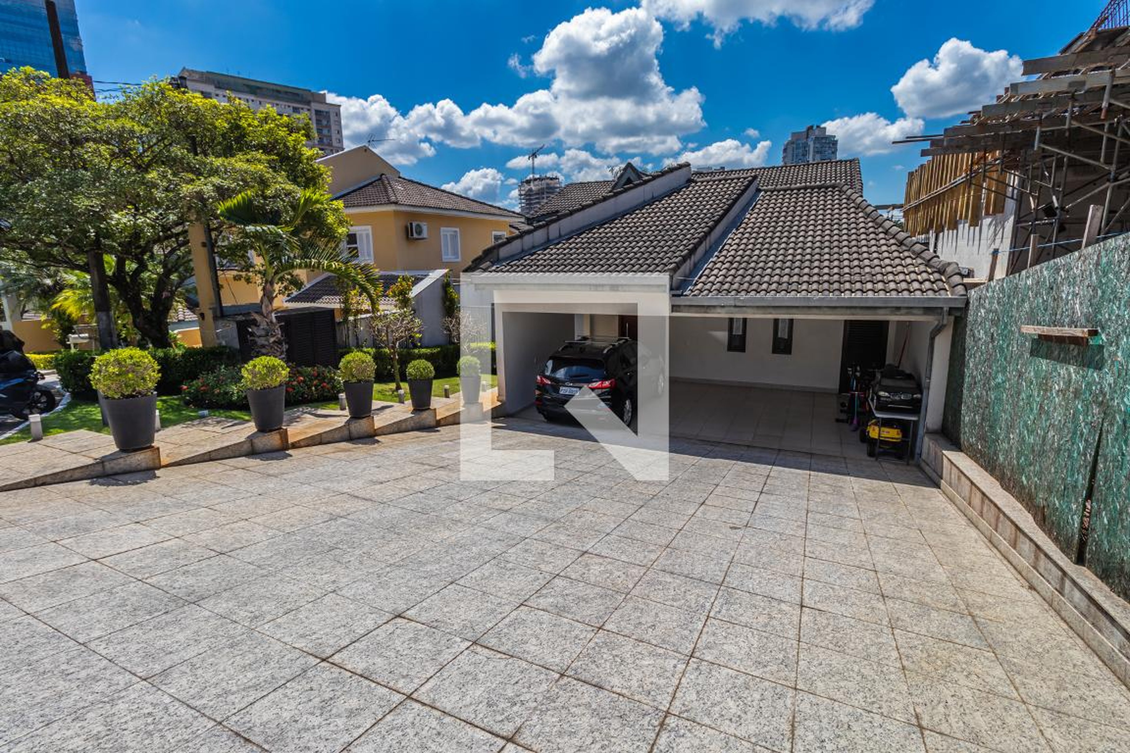Fachada Residencial Alpha Plus