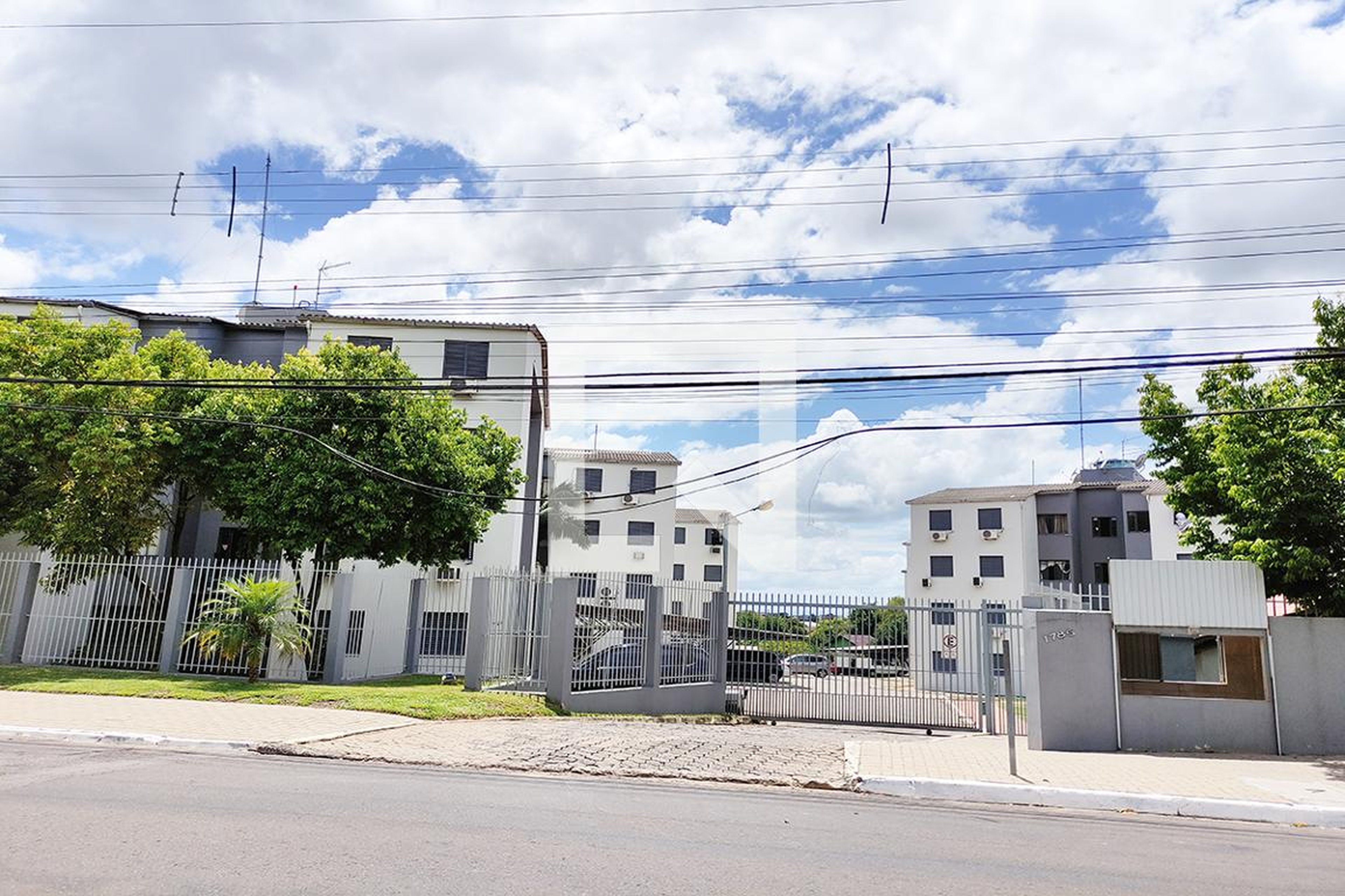 Fachada do Condomínio Condomínio em Rua Coronel Jacob Kroeff Filho, 2068