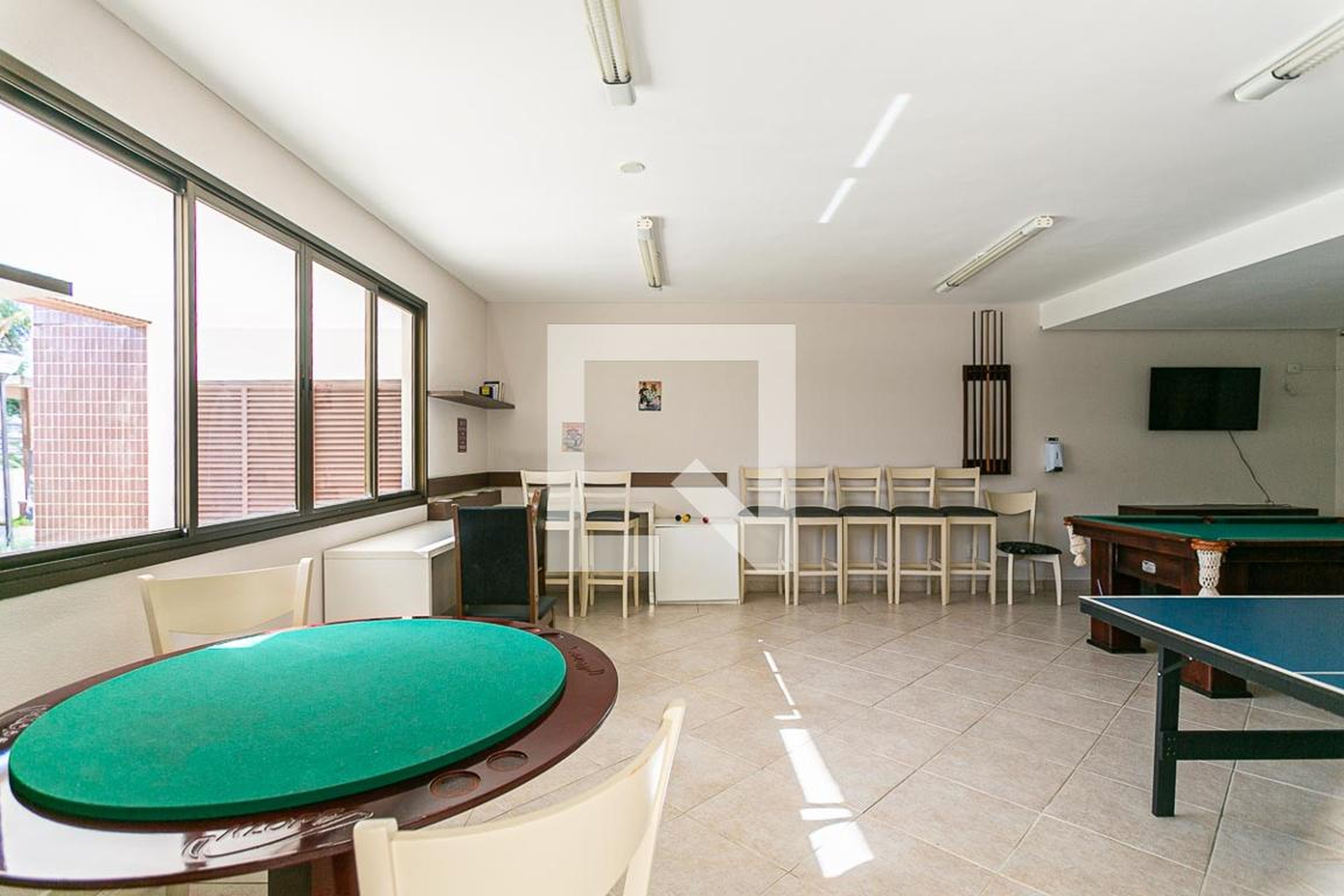 Sala de Jogos - Sunny Square