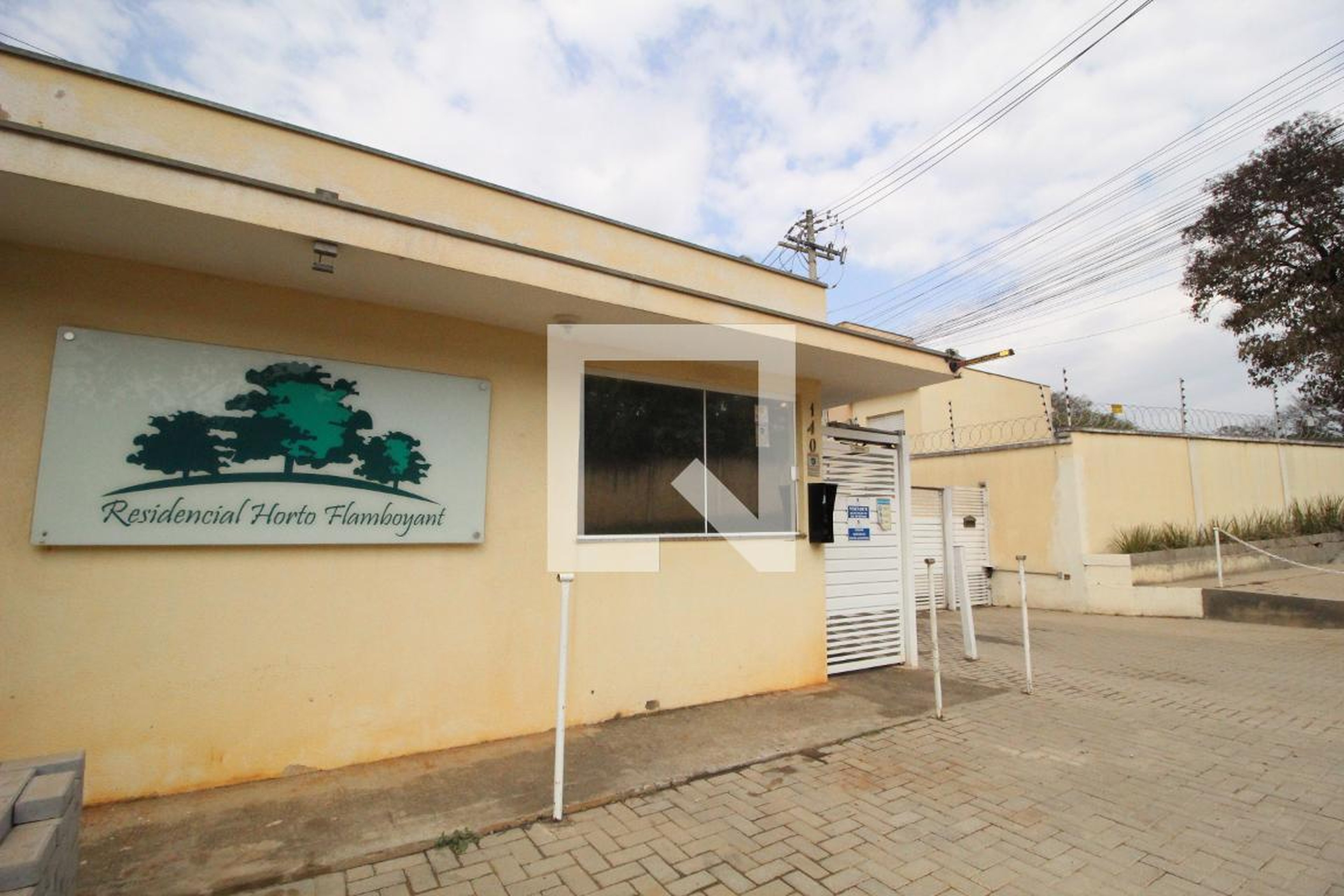 Fachada do Condomínio Condomínio Horto Flamboyant